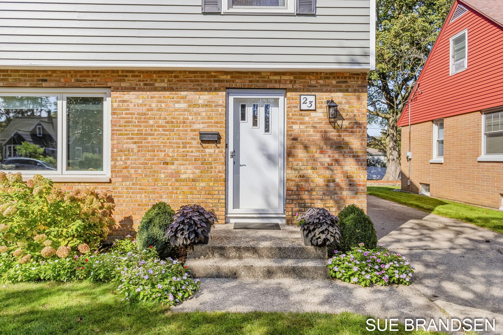 23 E 30th Street Holland MI 49423