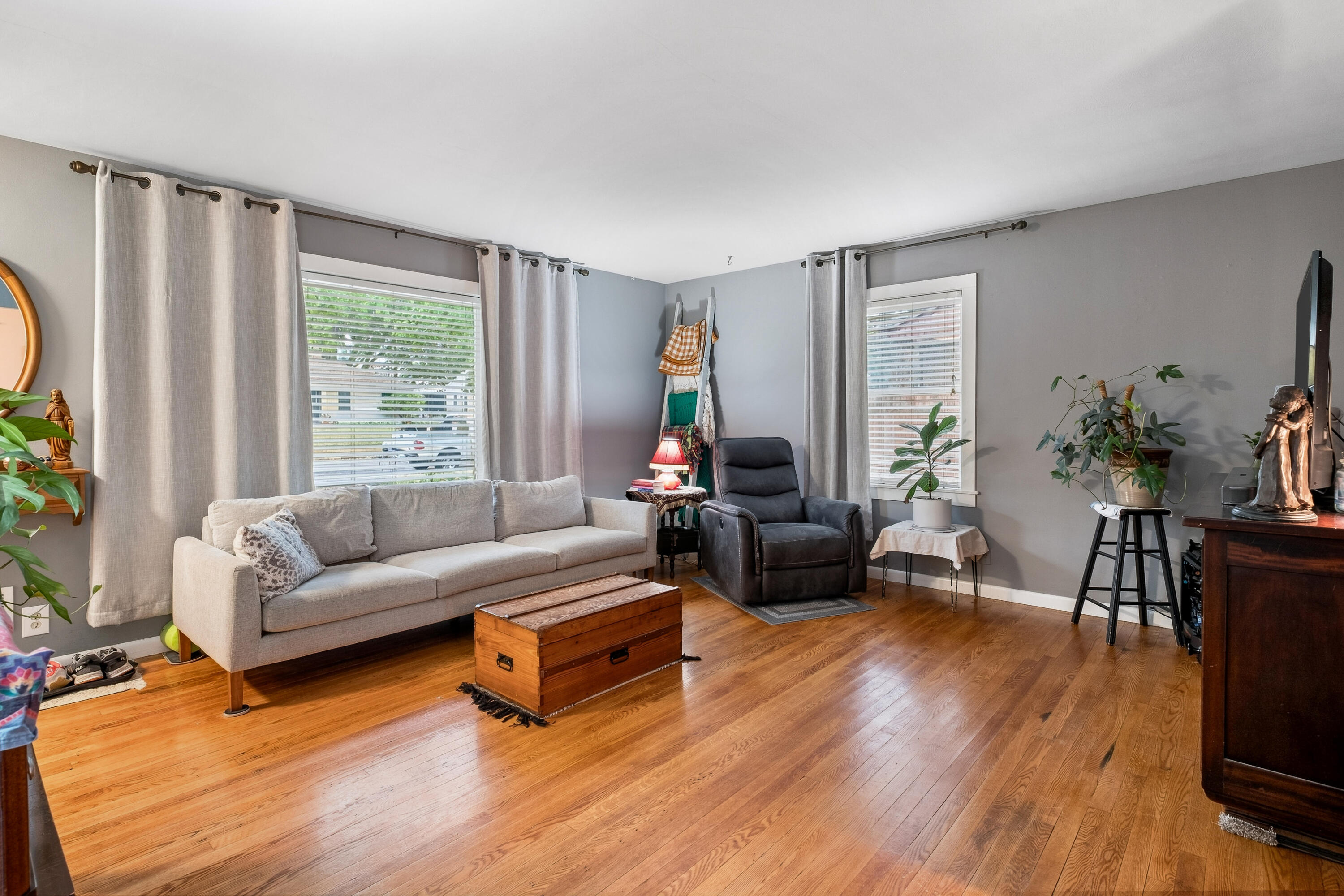 1859 Evergreen Street SE Grand Rapids MI 49506