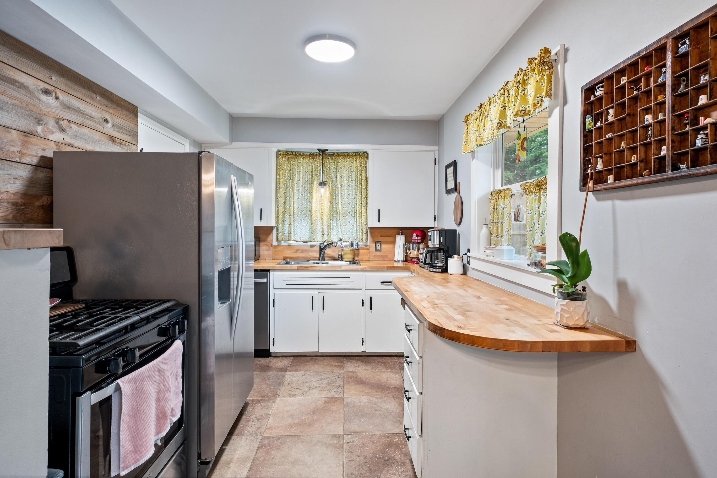 1859 Evergreen Street SE Grand Rapids MI 49506