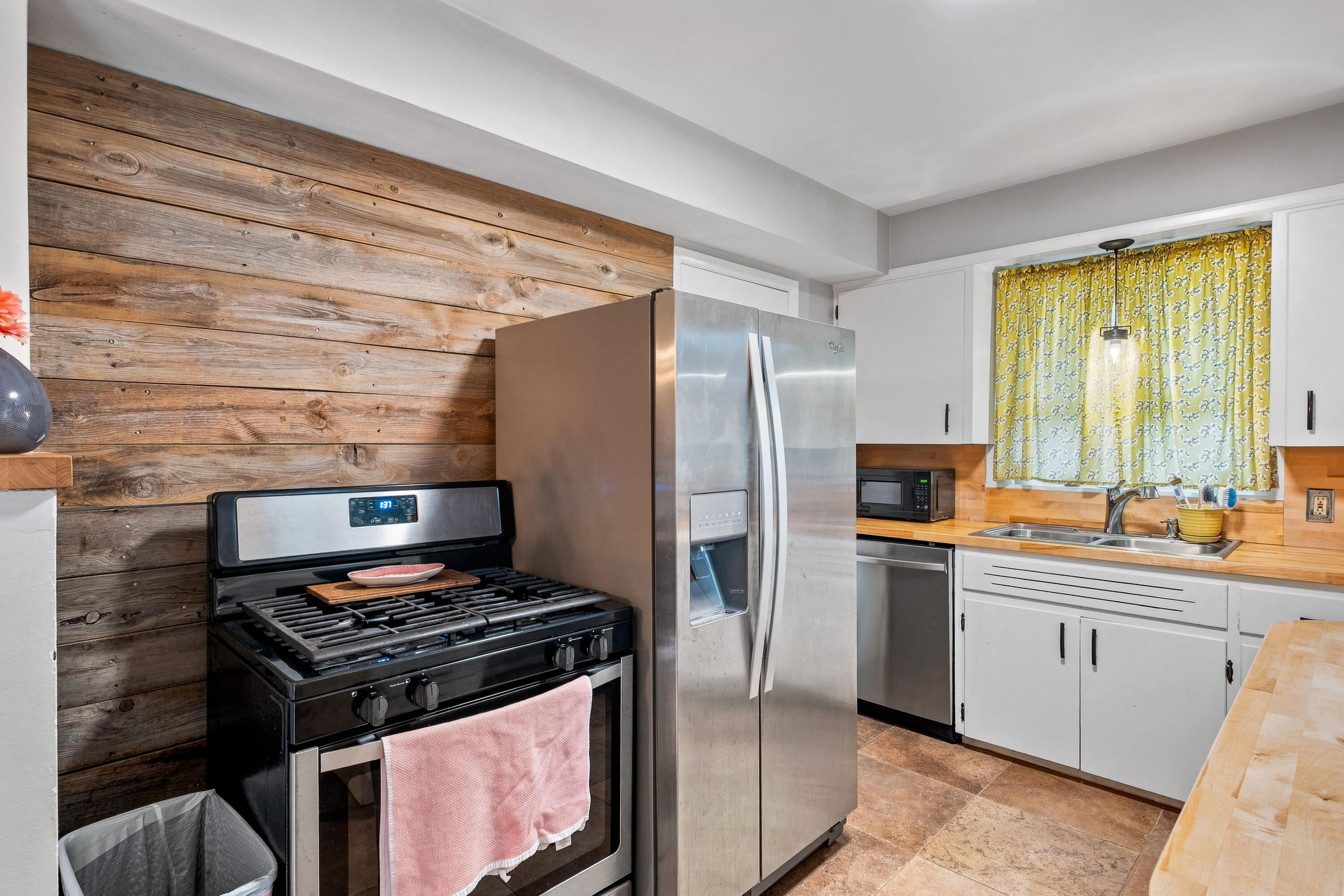 1859 Evergreen Street SE Grand Rapids MI 49506