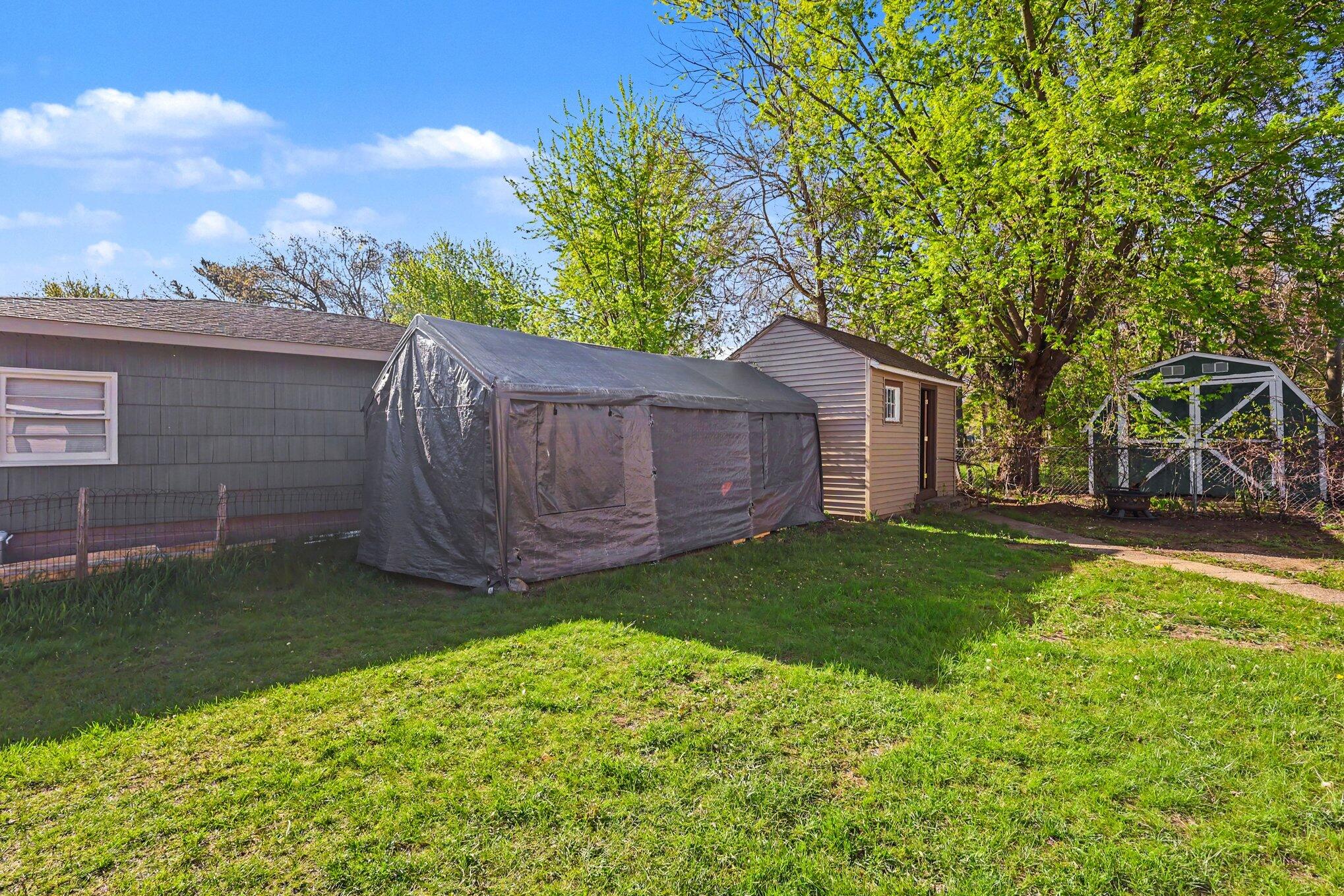 353 Vista Terrace Muskegon MI 49442