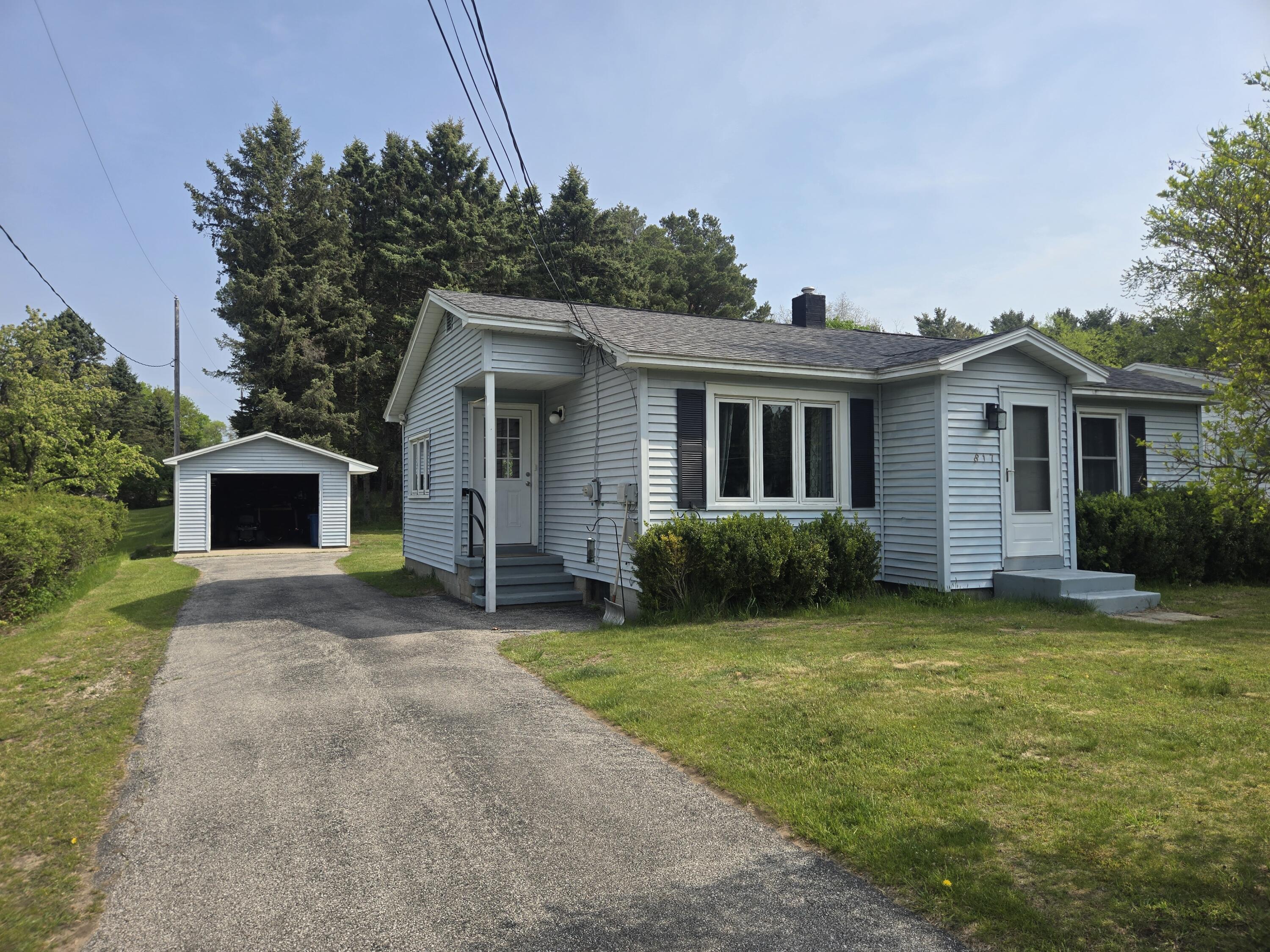 817 E Melendy Street Ludington MI 49431