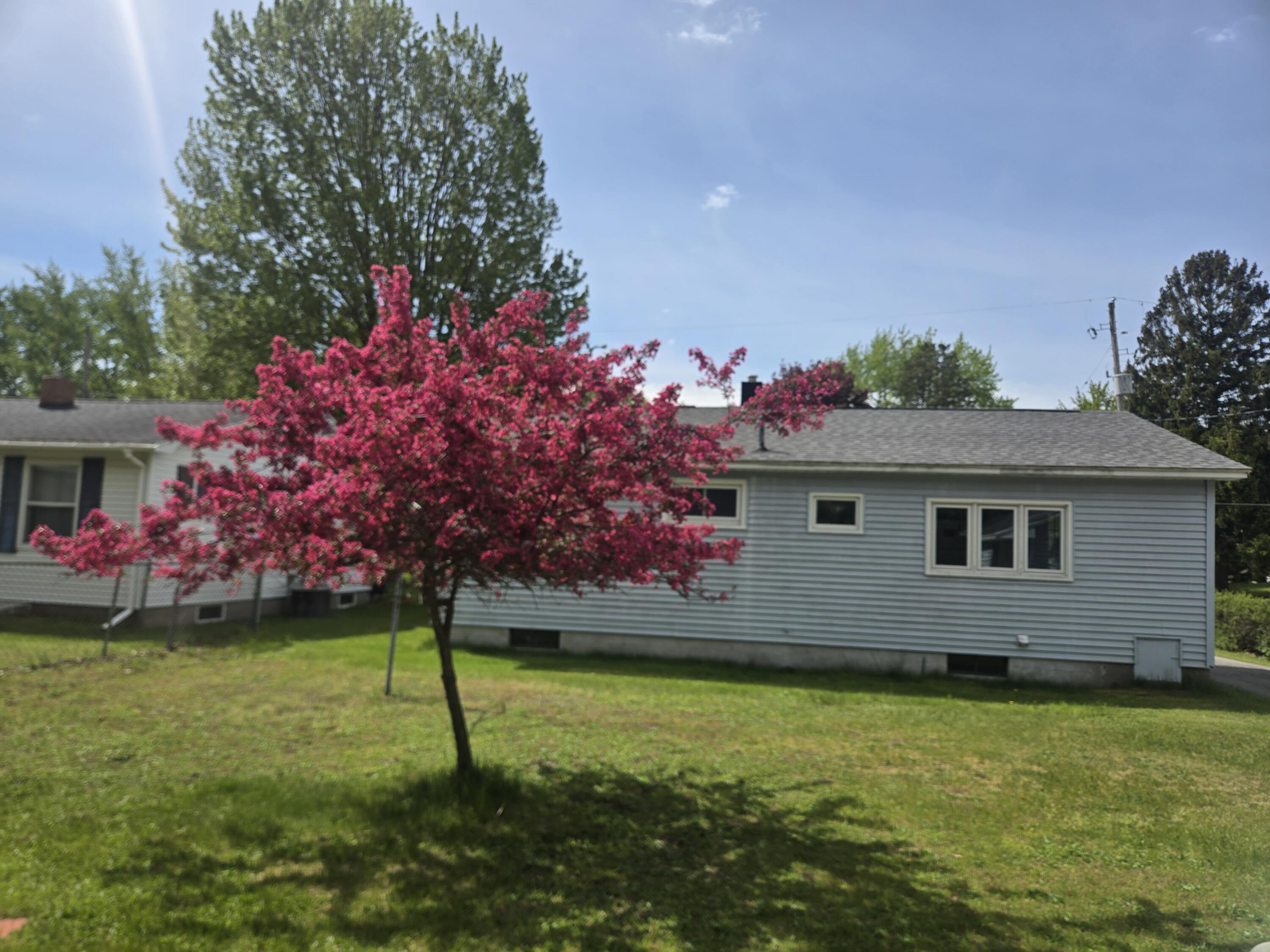 817 E Melendy Street Ludington MI 49431