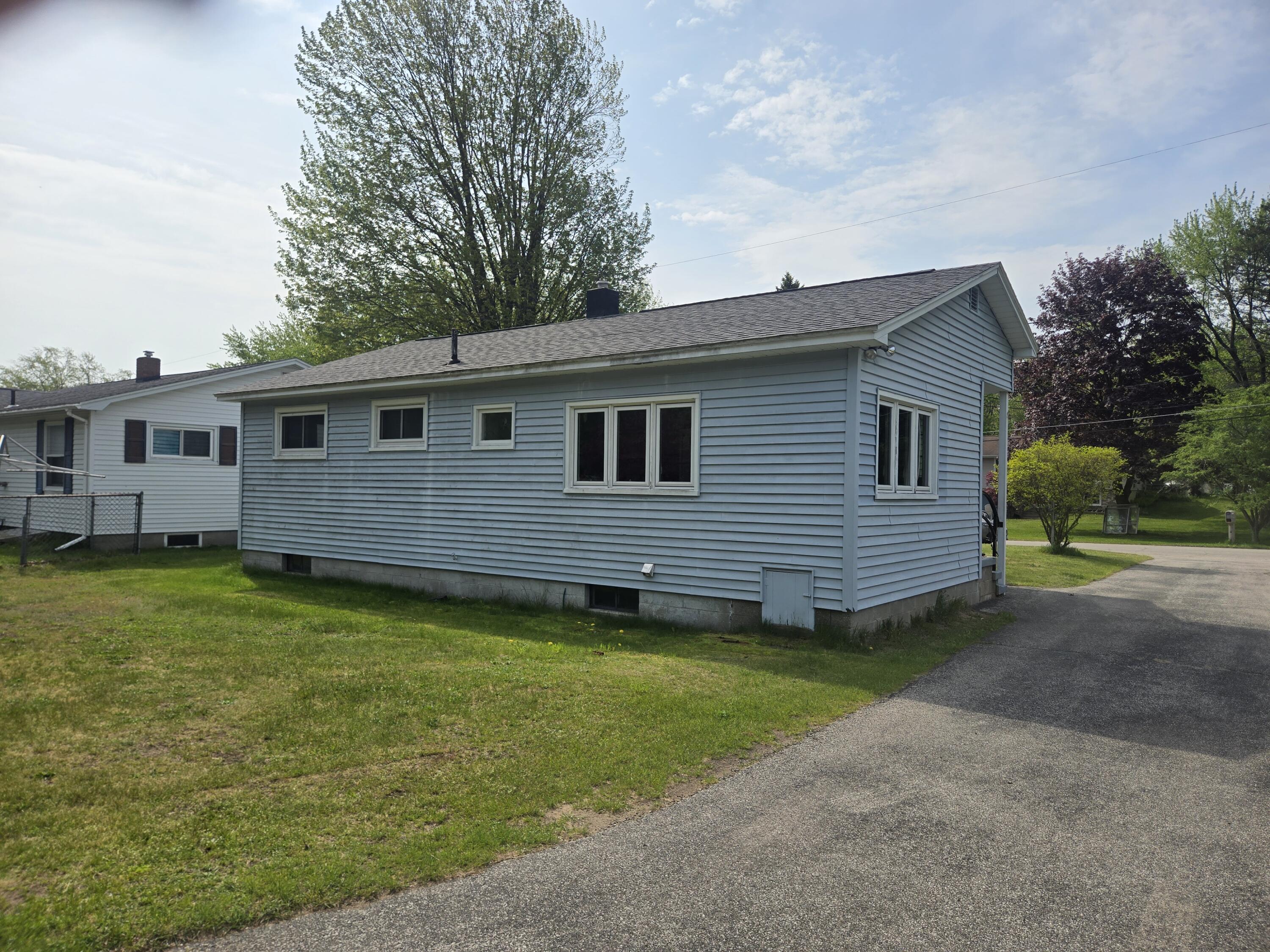 817 E Melendy Street Ludington MI 49431