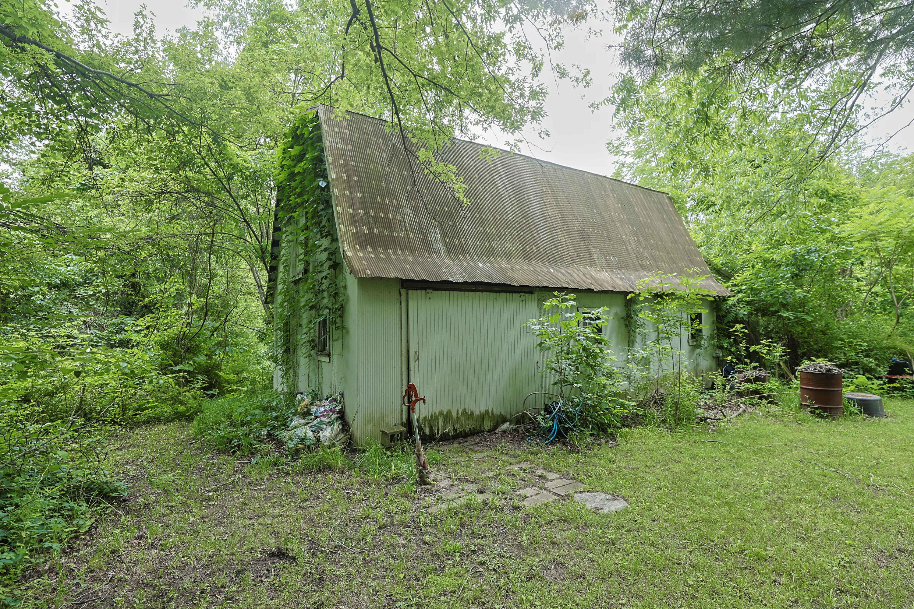 4060 Buffalo Buchanan MI 49107
