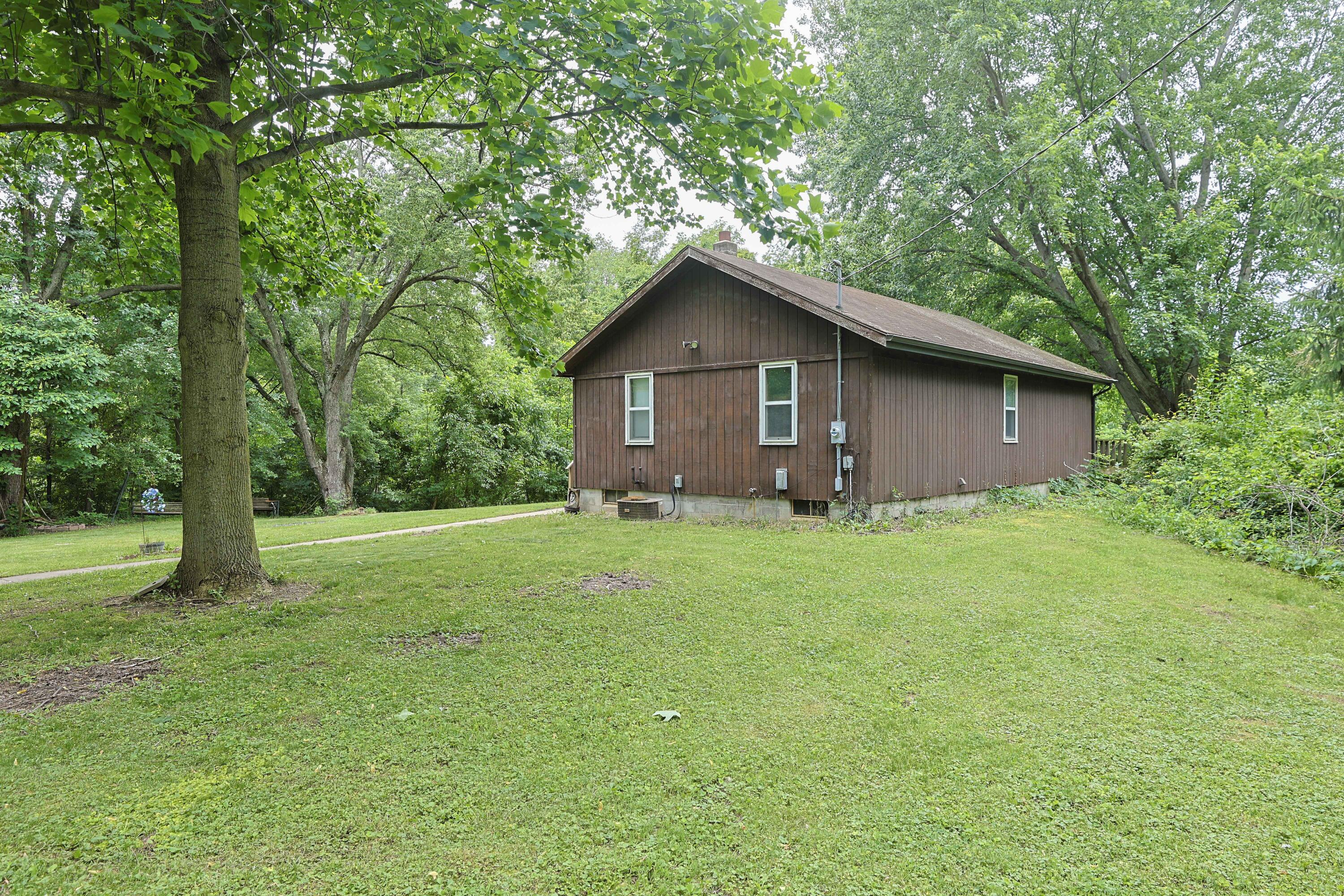 4060 Buffalo Buchanan MI 49107