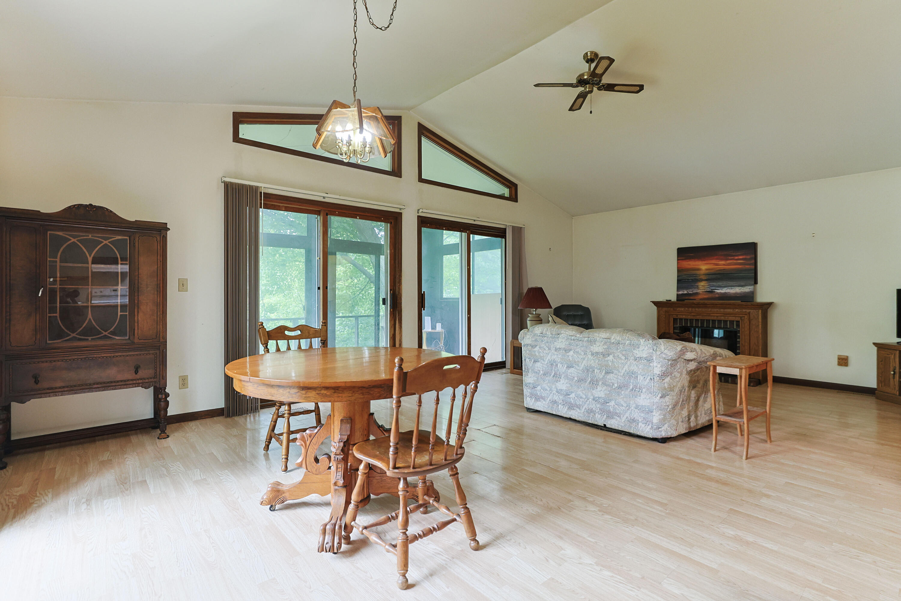 4060 Buffalo Buchanan MI 49107