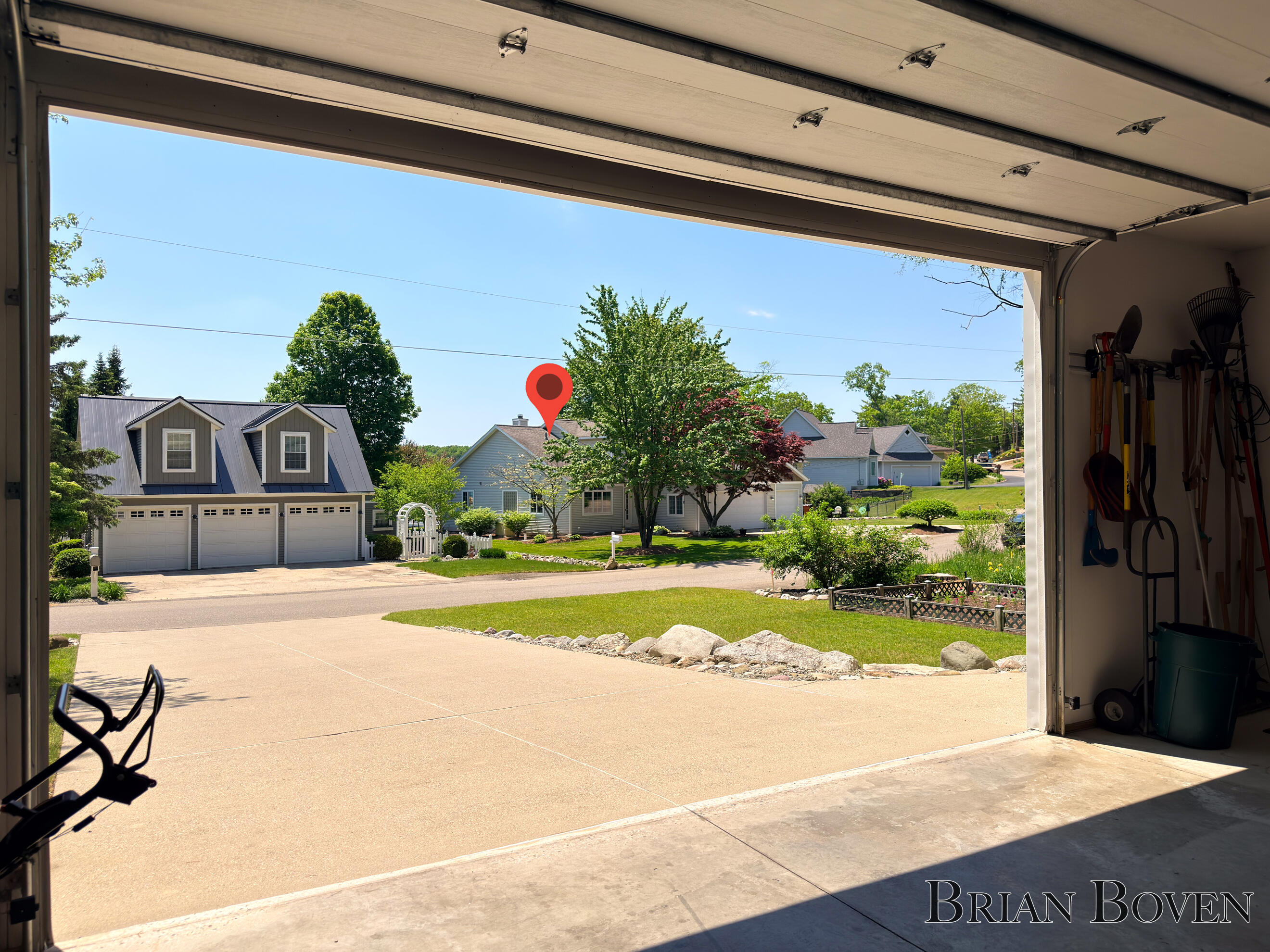 8789 Je NE Be Drive NE Rockford MI 49341