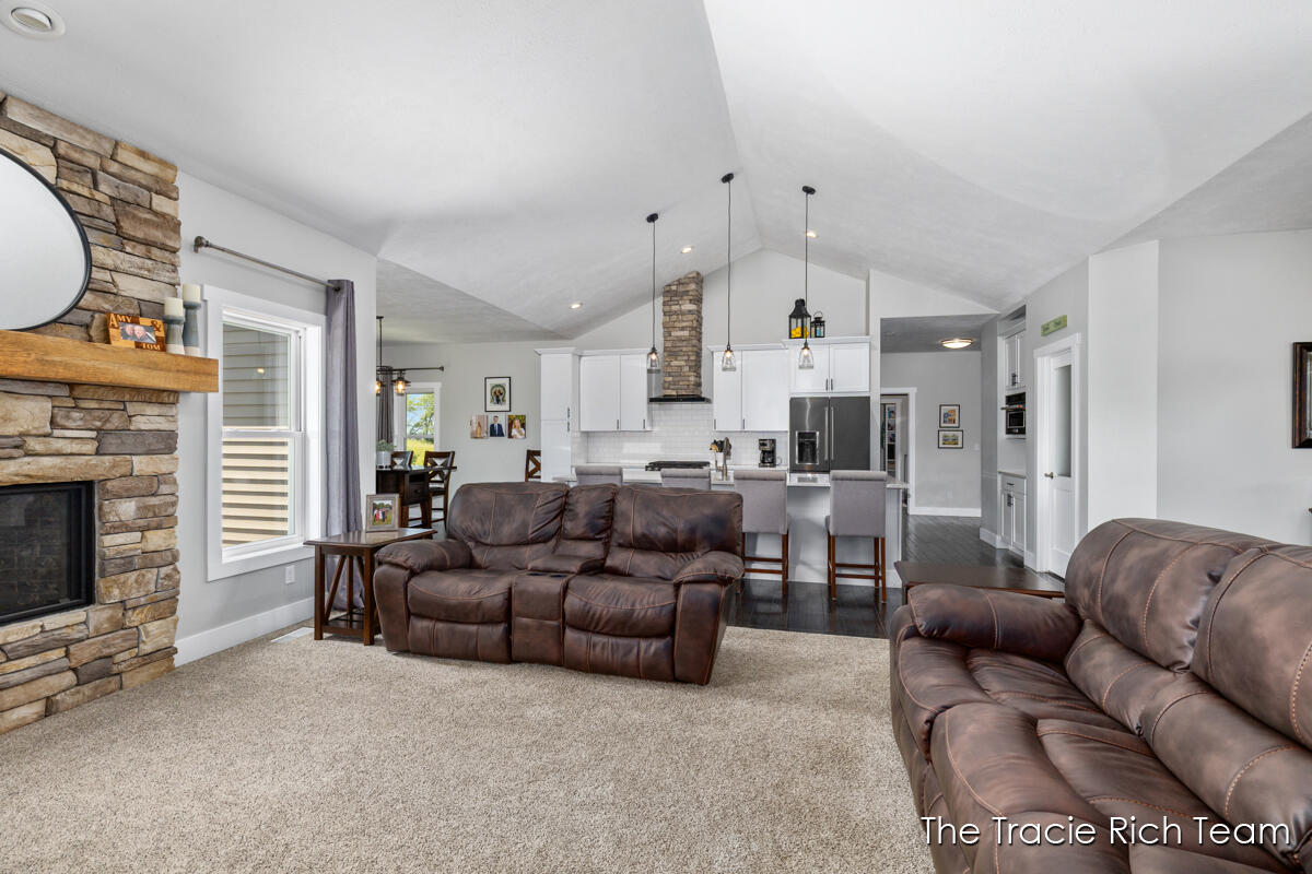 5930 12 Mile Road NE Rockford MI 49341