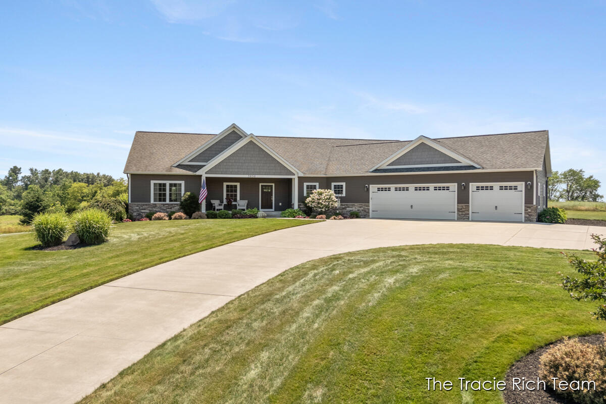 5930 12 Mile Road NE Rockford MI 49341