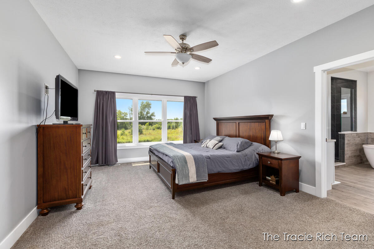 5930 12 Mile Road NE Rockford MI 49341