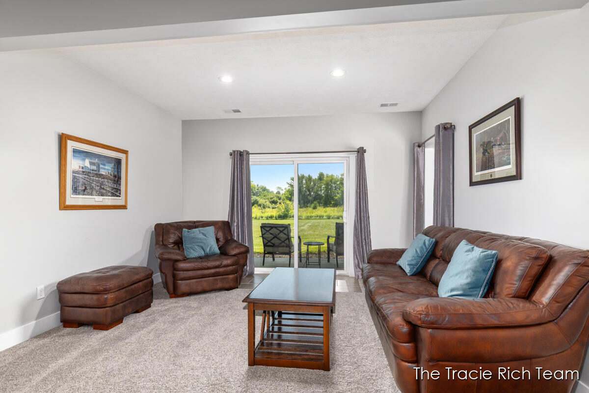 5930 12 Mile Road NE Rockford MI 49341