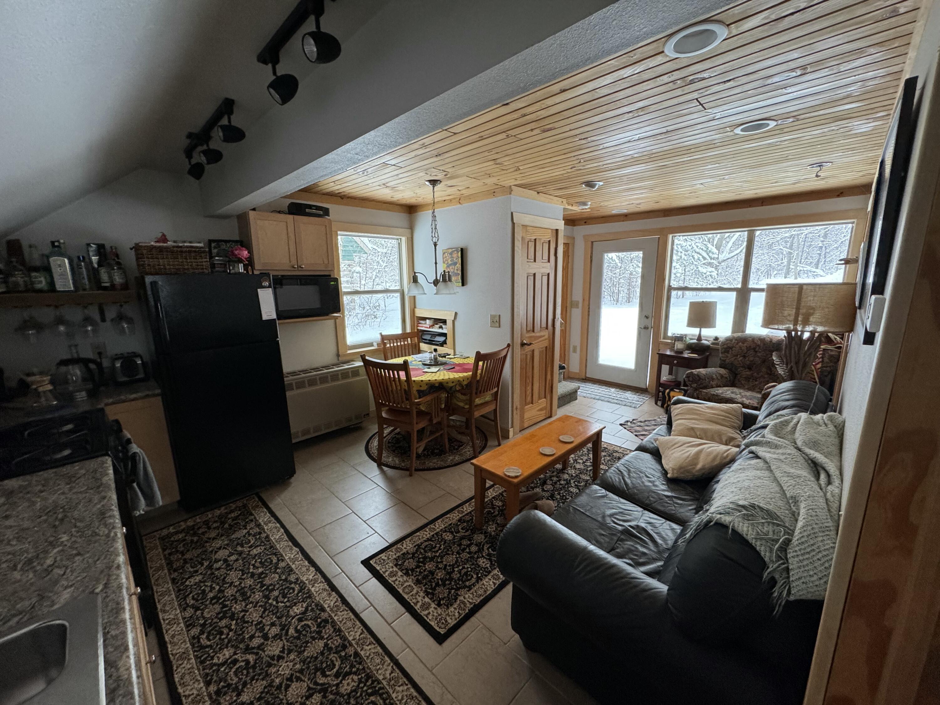 74129 8th Avenue South Haven MI 49090
