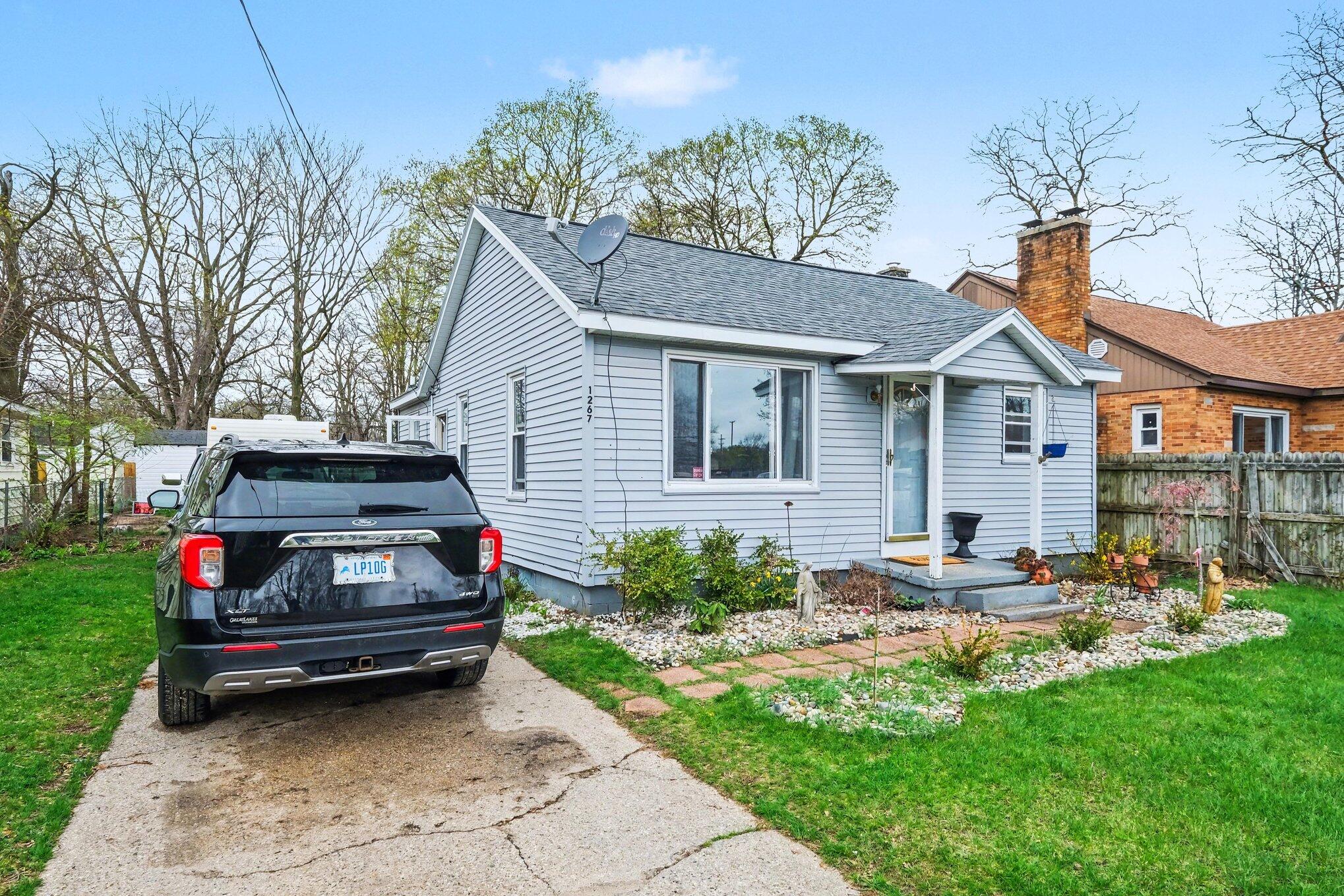 1267 Graf Street Muskegon MI 49442