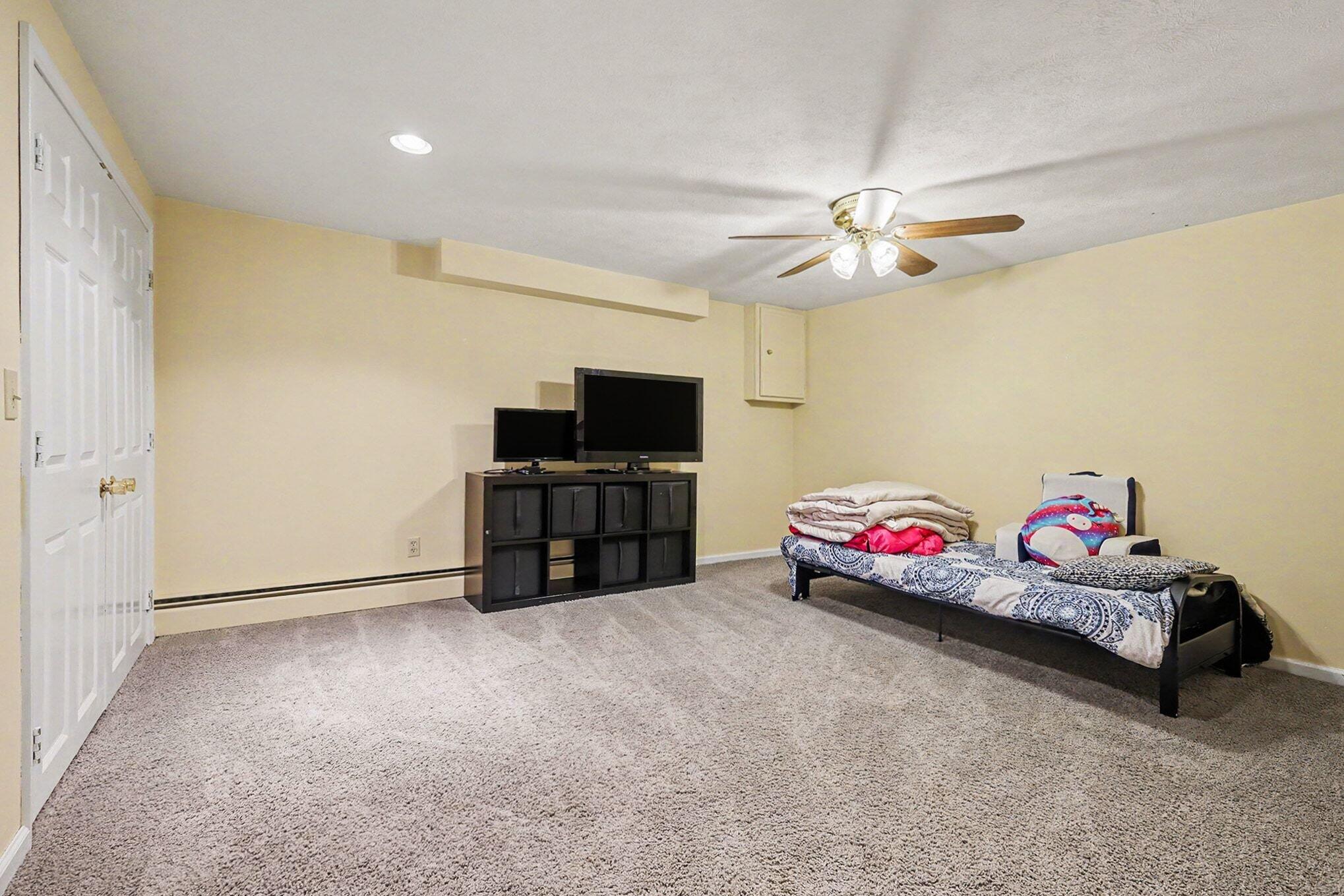 6833 Aleda Avenue SE Grand Rapids MI 49508