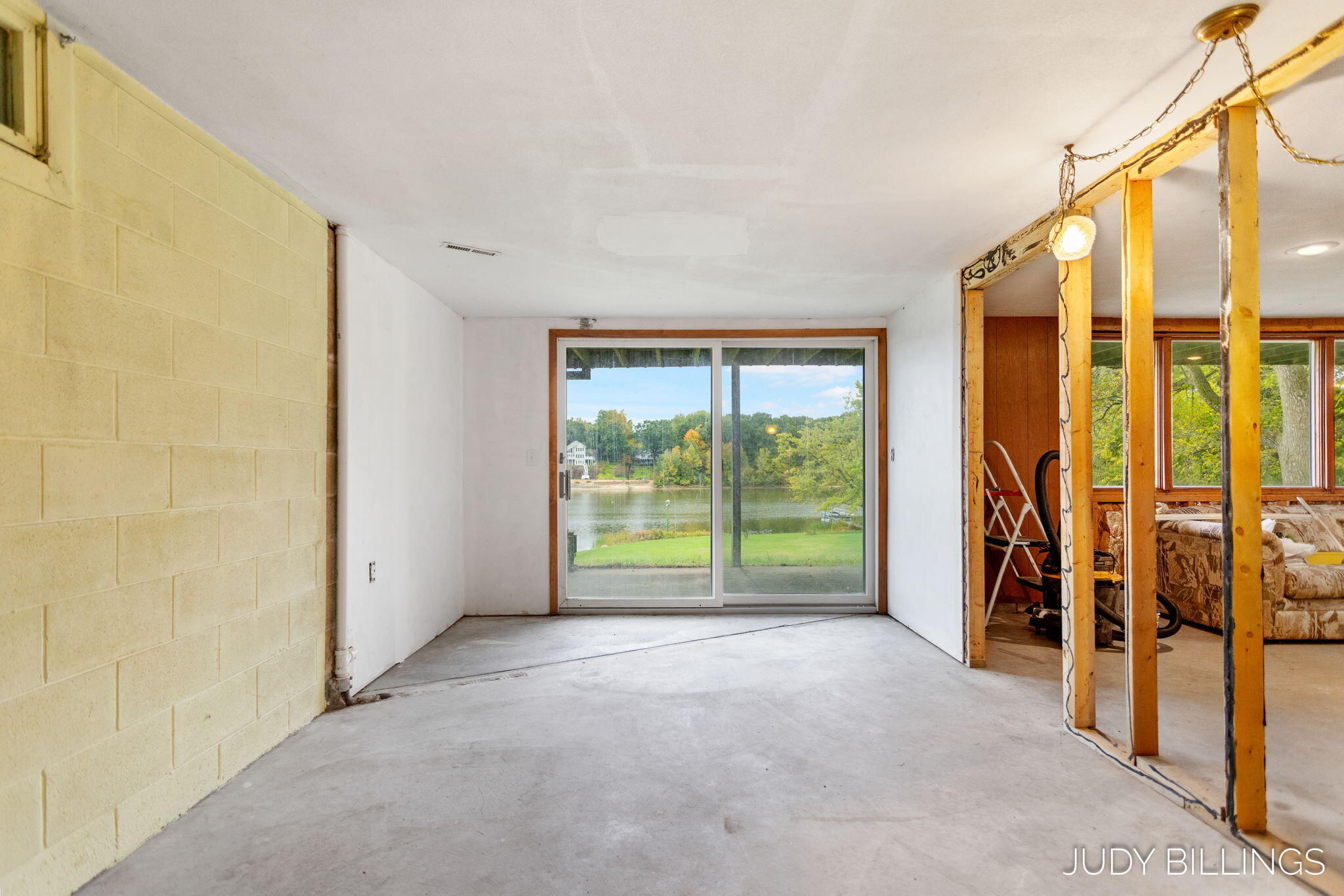 6342 Old Allegan Road Saugatuck MI 49453