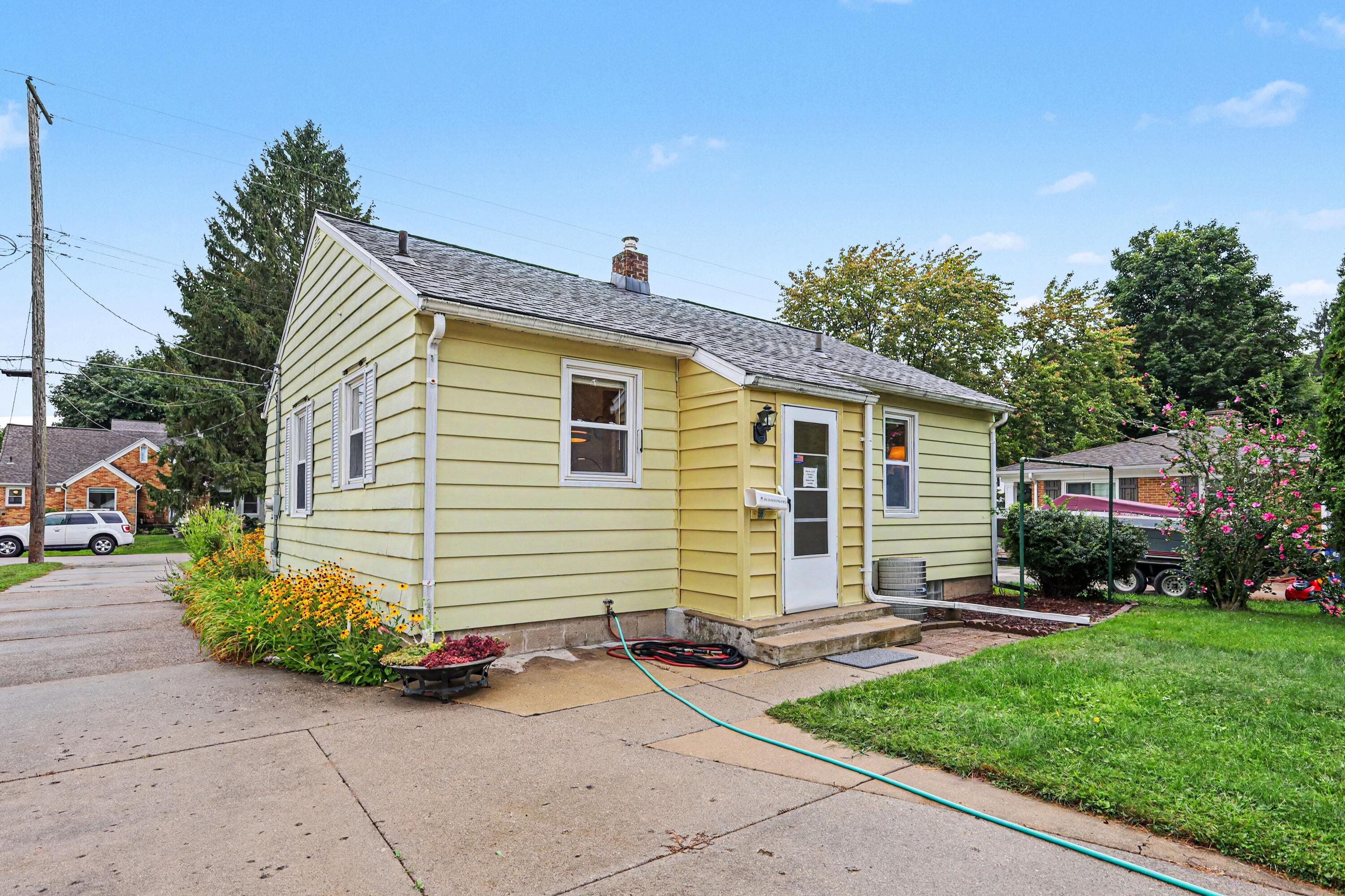 544 Charlotte Avenue NW Grand Rapids MI 49504