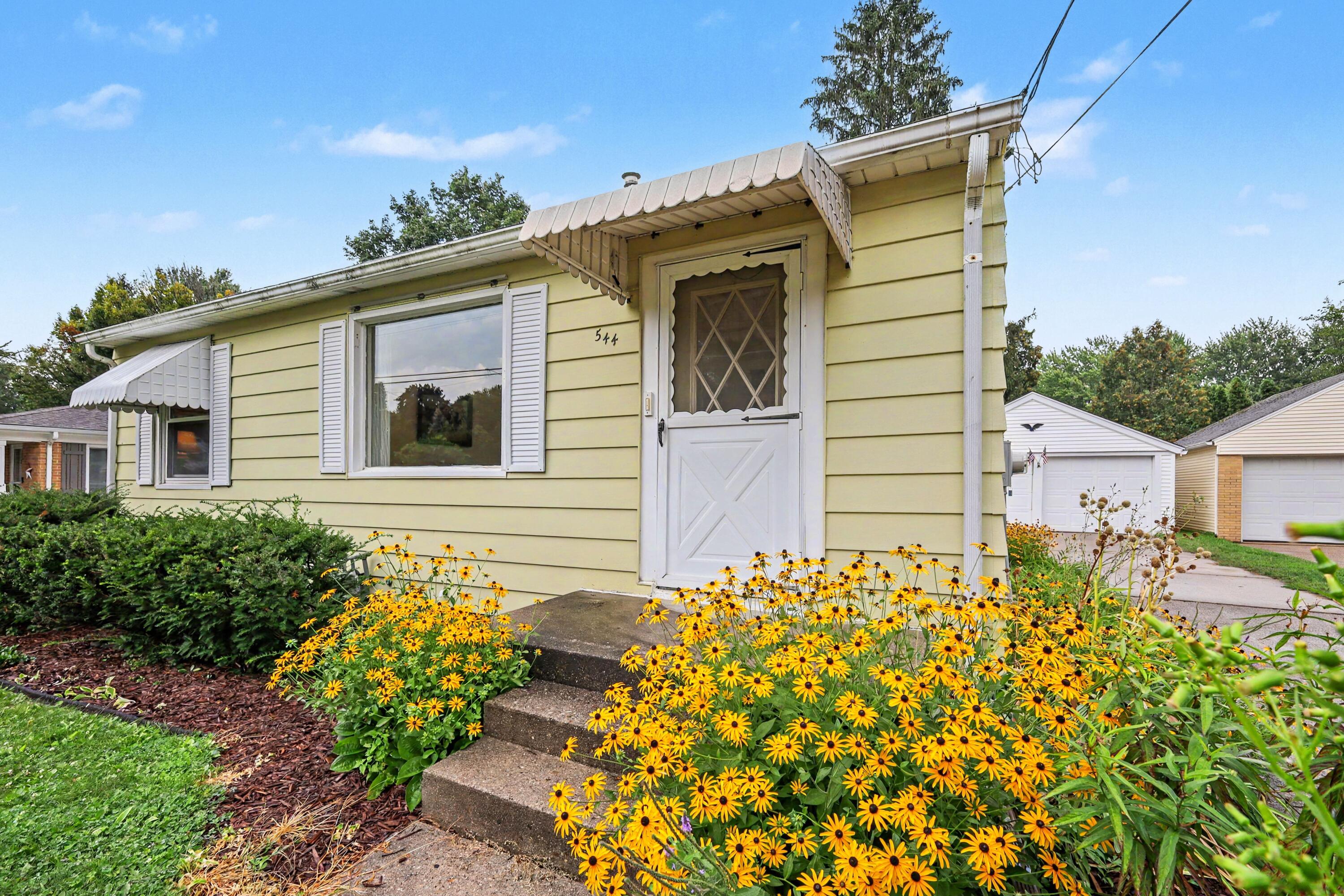 544 Charlotte Avenue NW Grand Rapids MI 49504