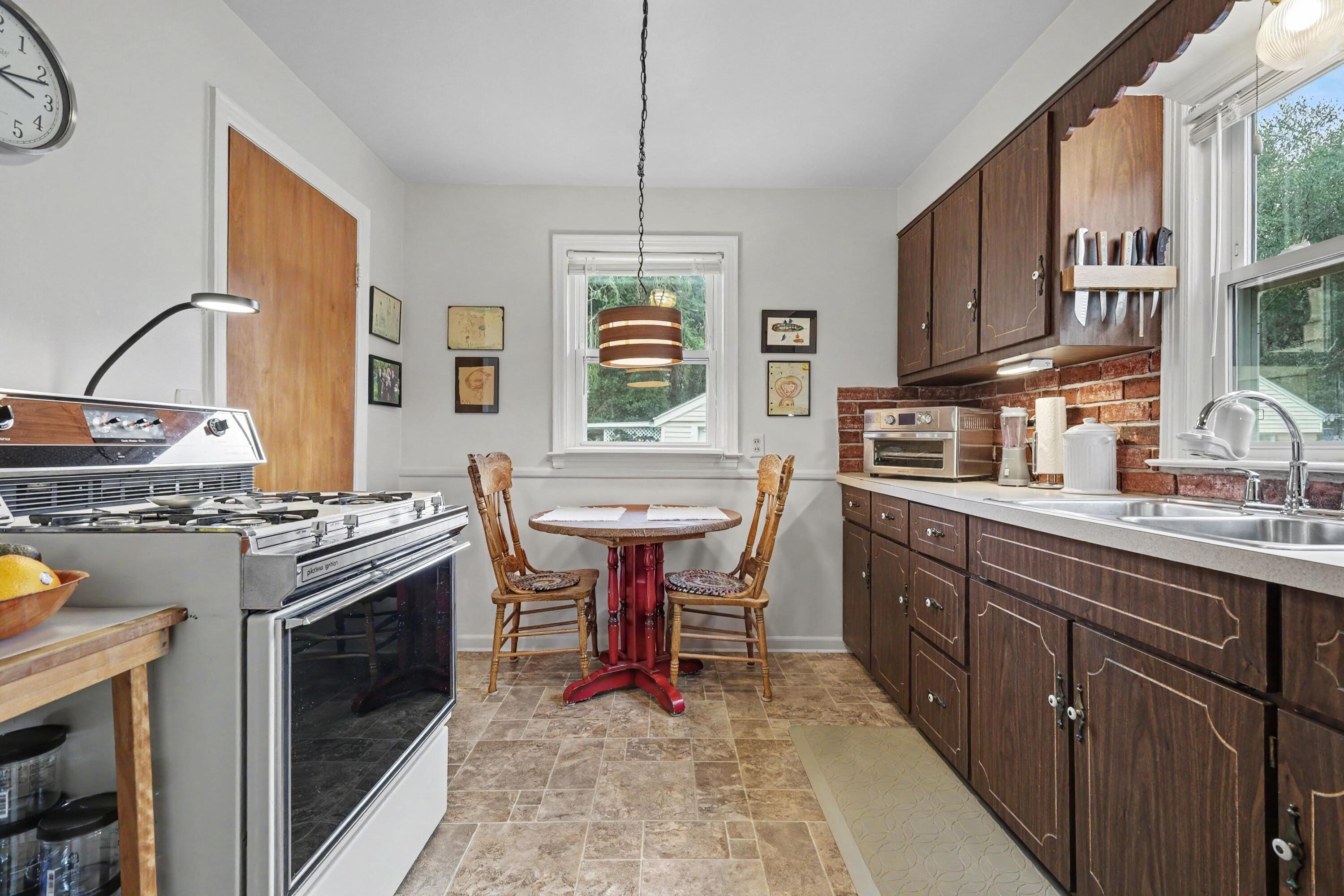 544 Charlotte Avenue NW Grand Rapids MI 49504