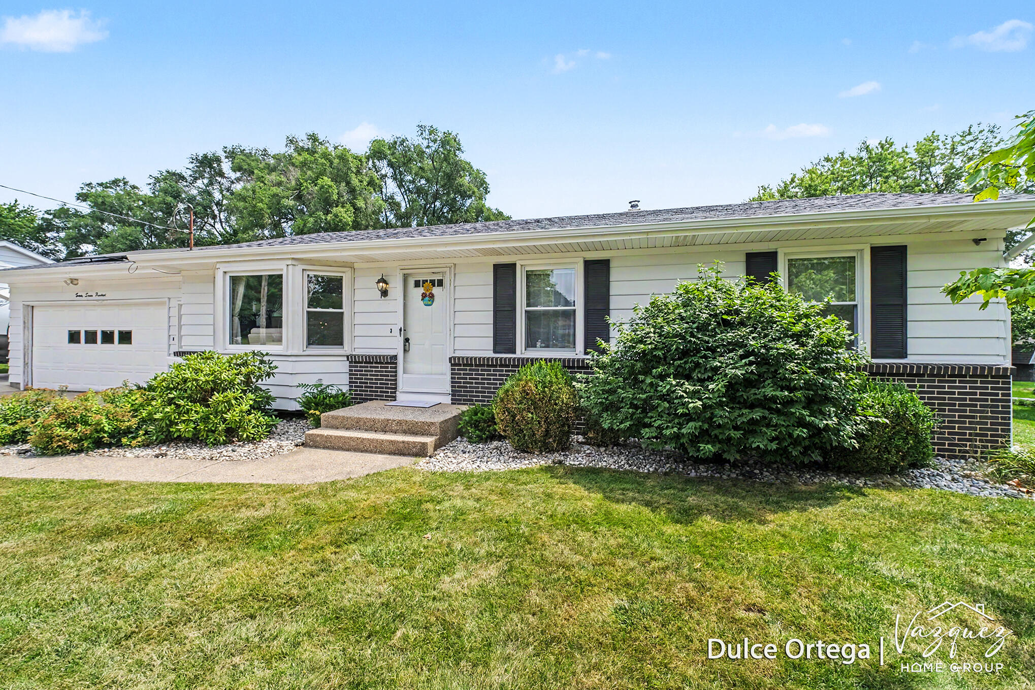 2700 Pohens Avenue NW Grand Rapids MI 49544