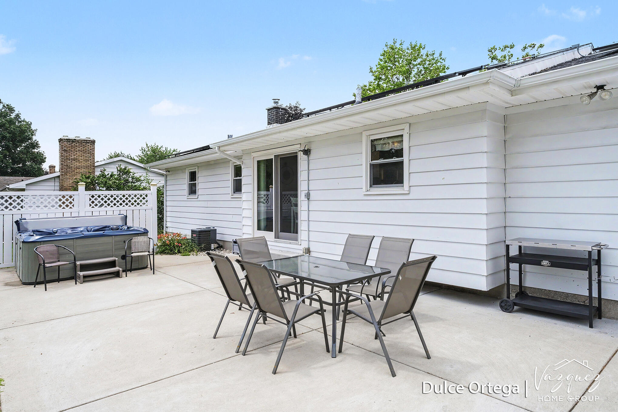 2700 Pohens Avenue NW Grand Rapids MI 49544