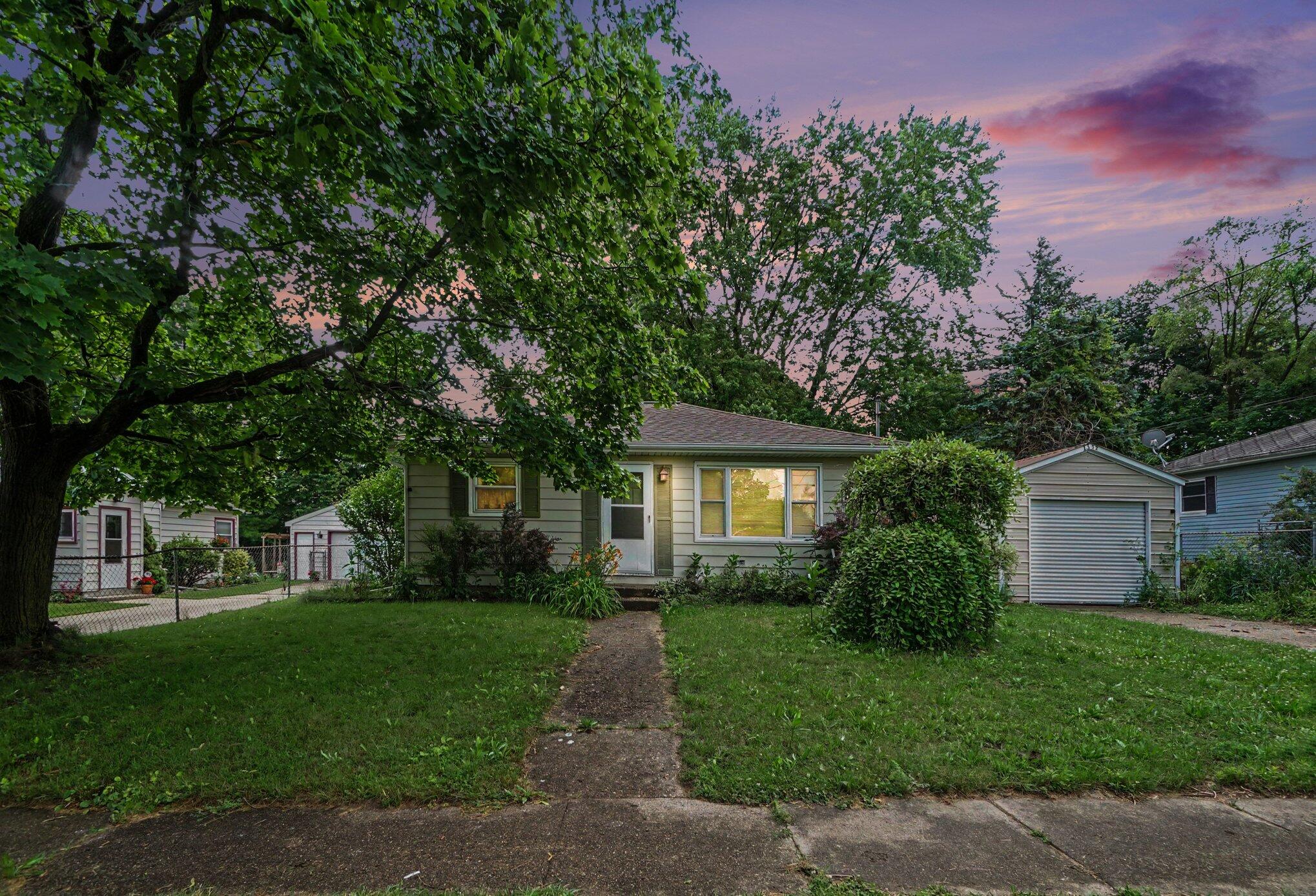 1332 Colgrove Avenue Kalamazoo MI 49048