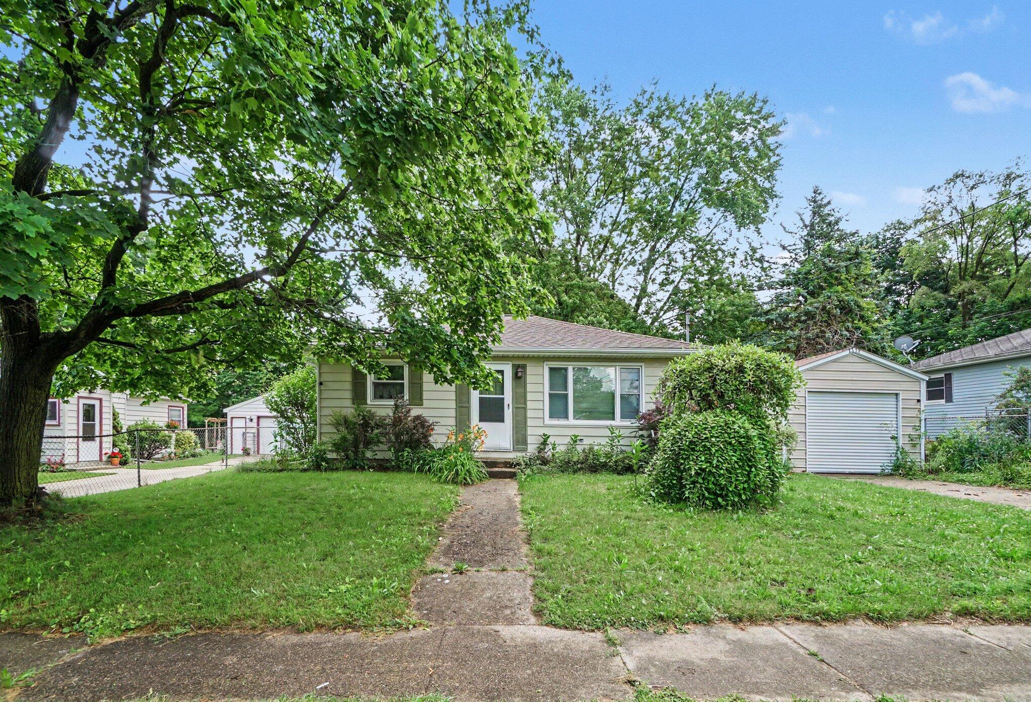 1332 Colgrove Avenue Kalamazoo MI 49048