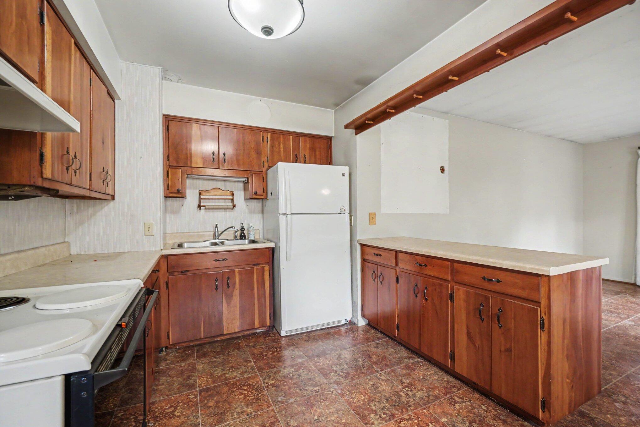 1332 Colgrove Avenue Kalamazoo MI 49048