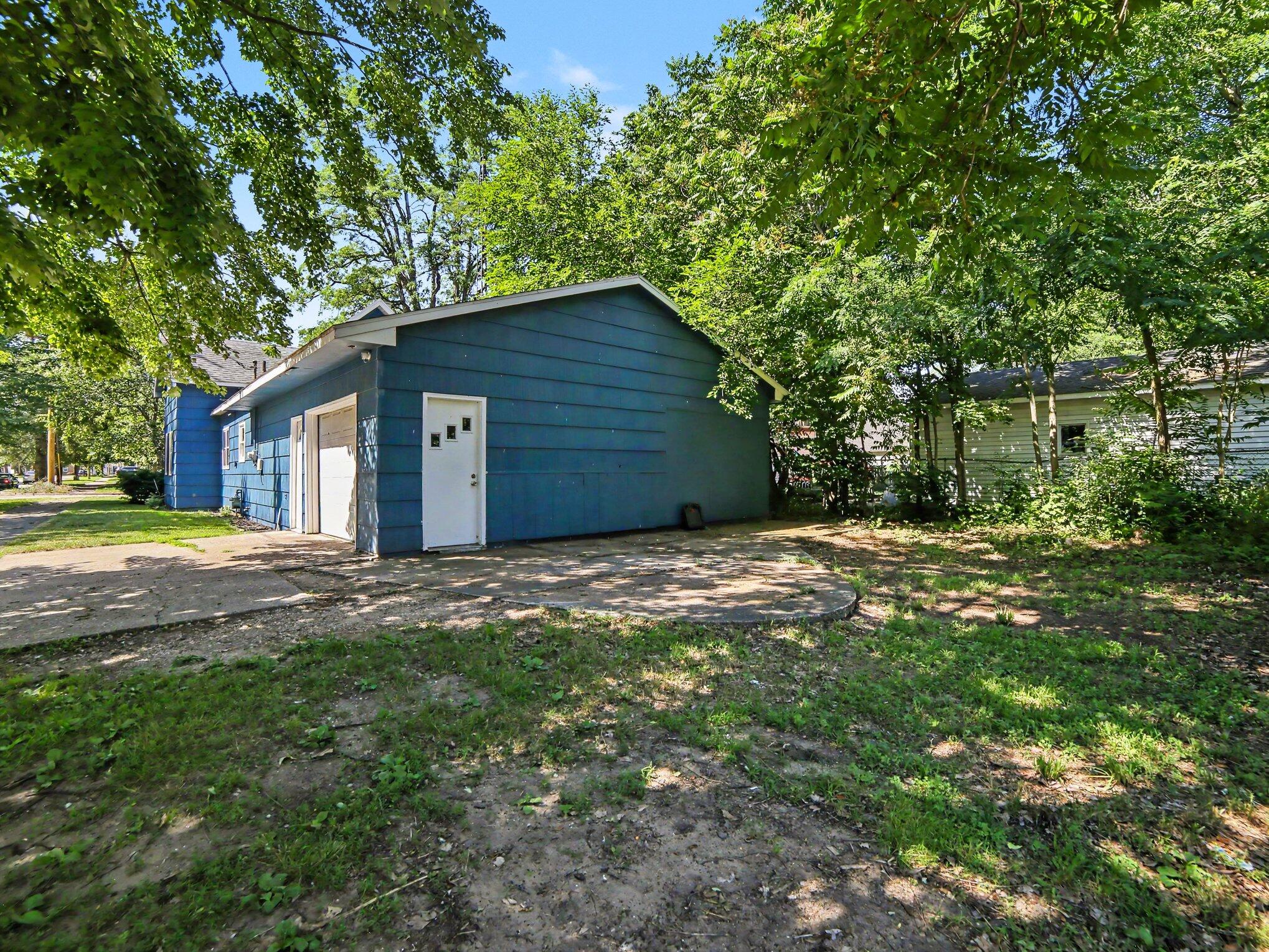 942 Amity Avenue Muskegon MI 49442