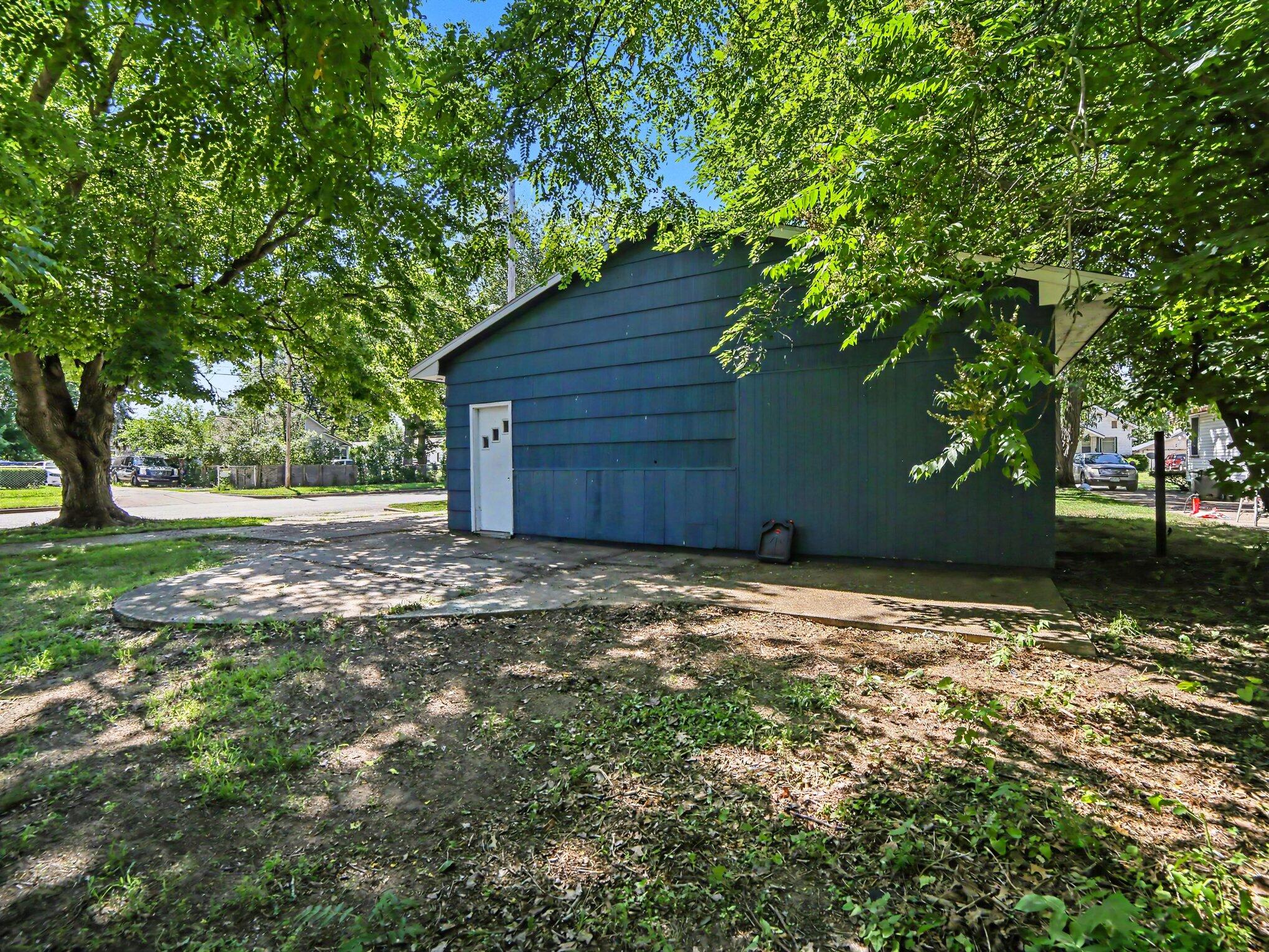 942 Amity Avenue Muskegon MI 49442