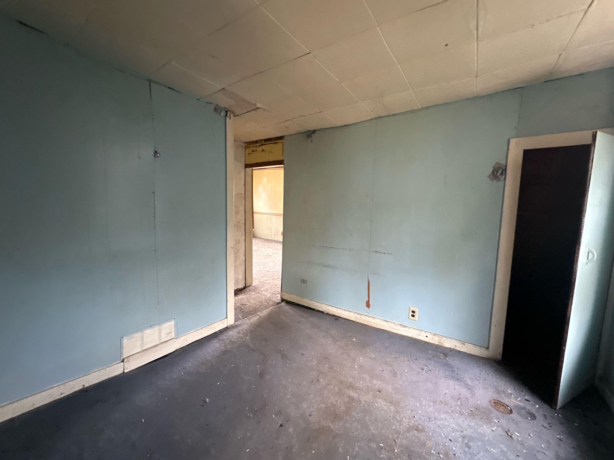 490 4th Street Benton Harbor MI 49022