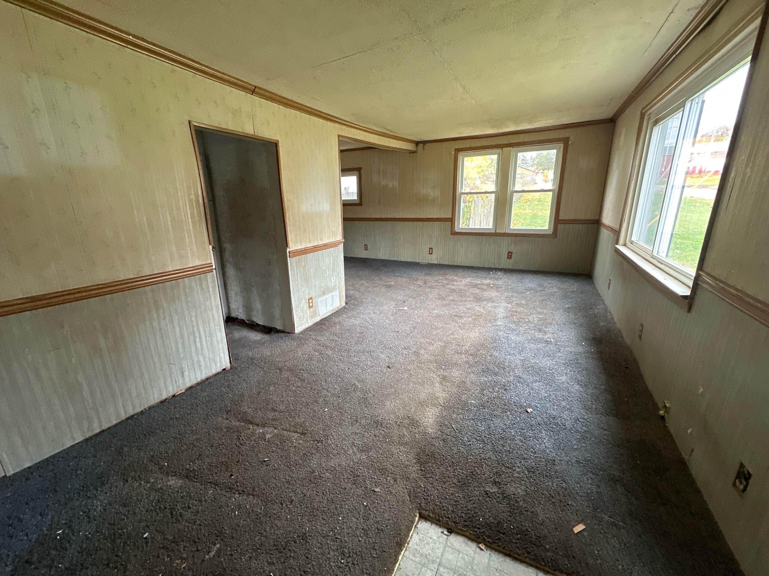 490 4th Street Benton Harbor MI 49022