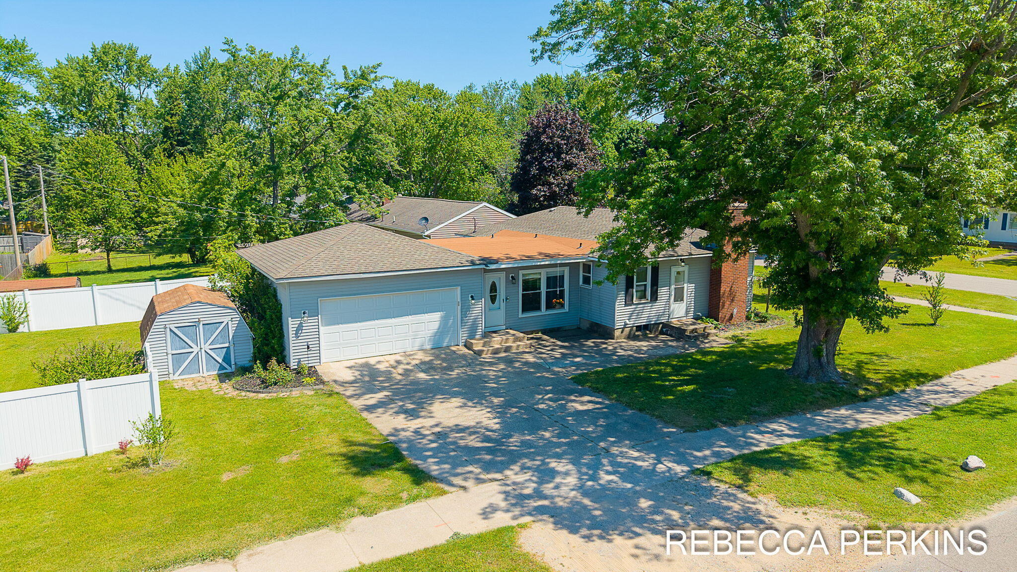 286 Dartmouth Avenue Holland MI 49423
