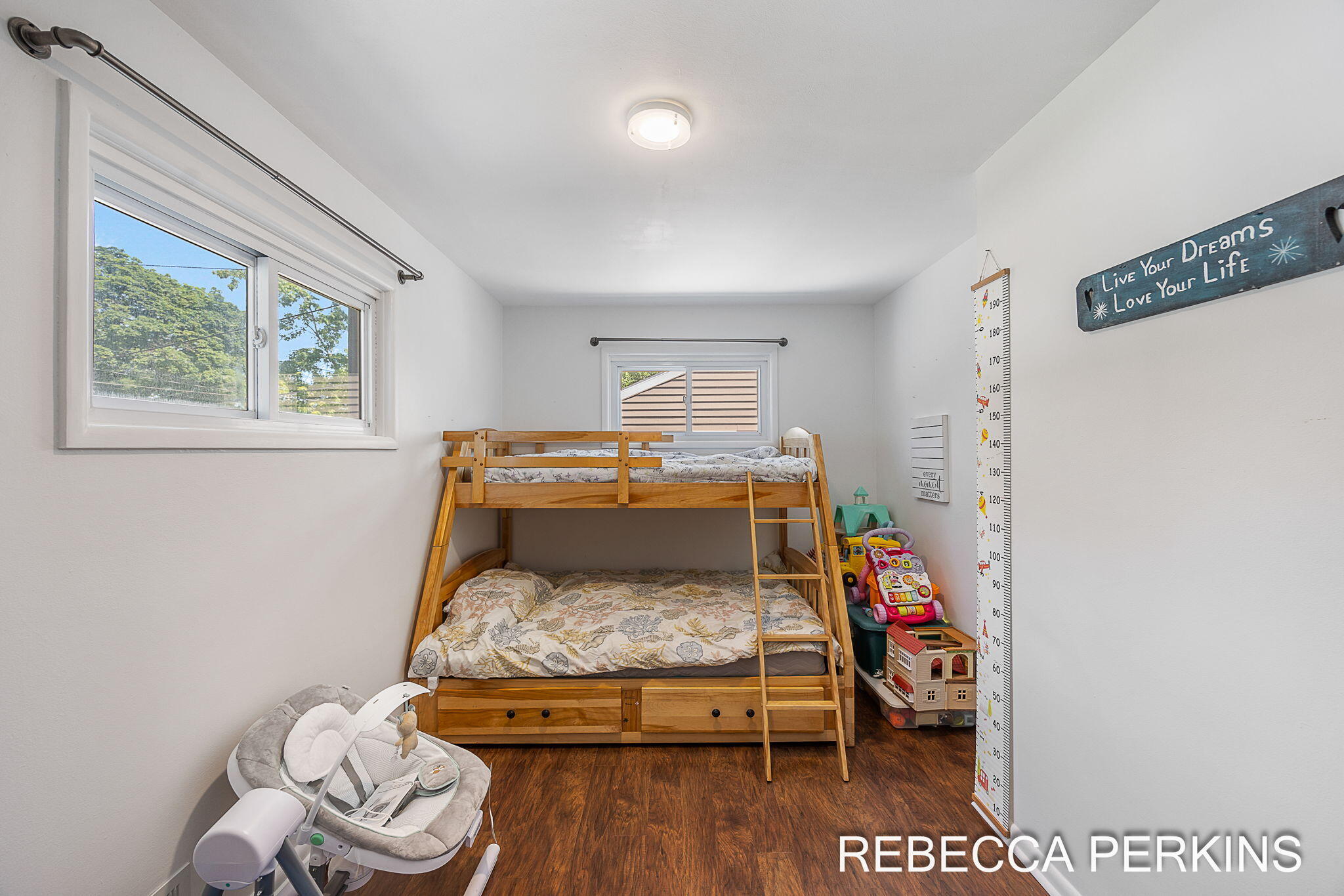 286 Dartmouth Avenue Holland MI 49423