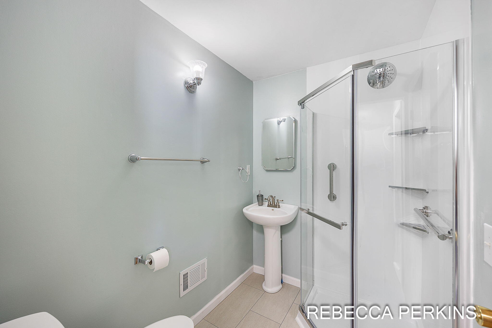 286 Dartmouth Avenue Holland MI 49423