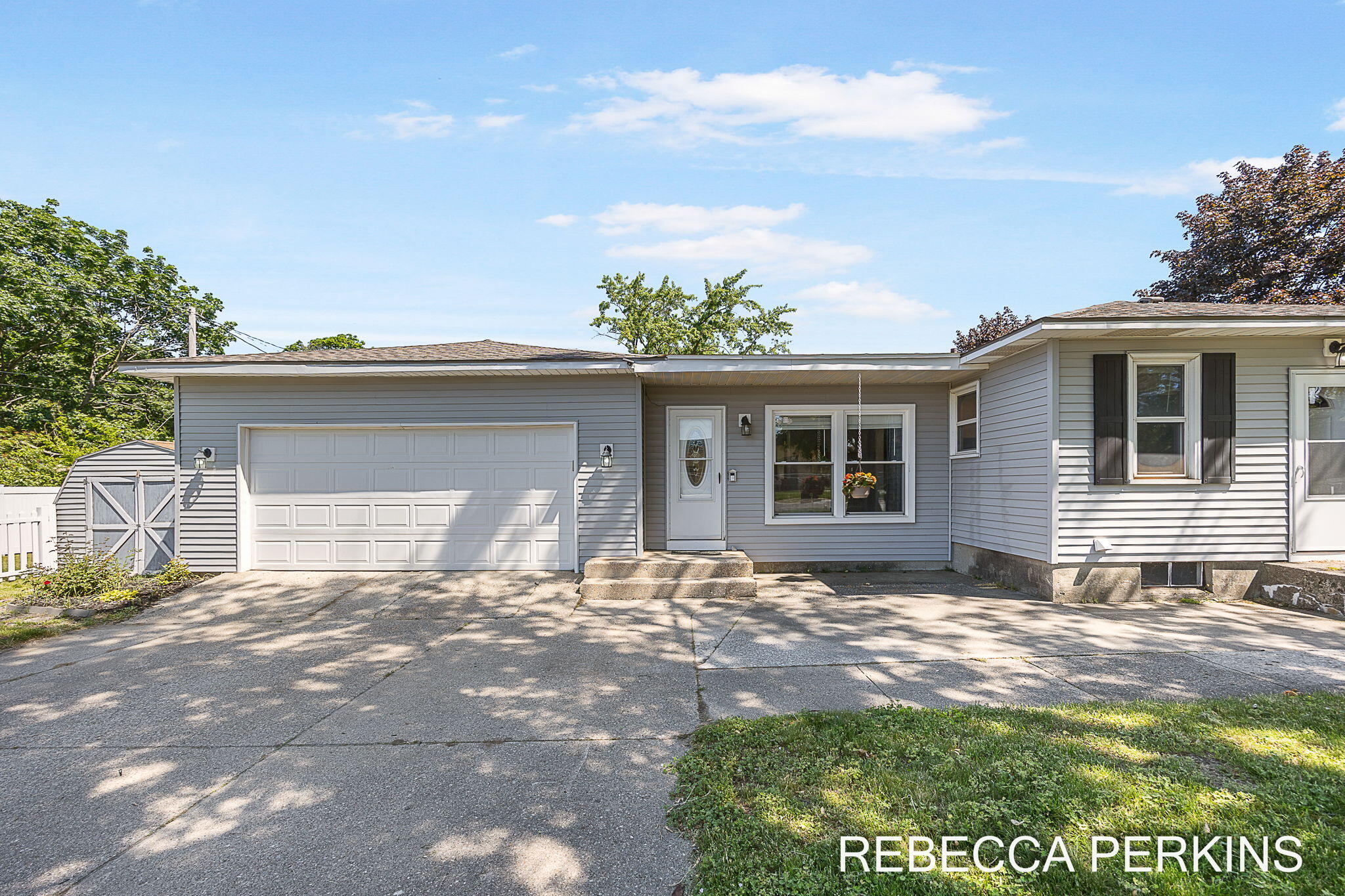 286 Dartmouth Avenue Holland MI 49423