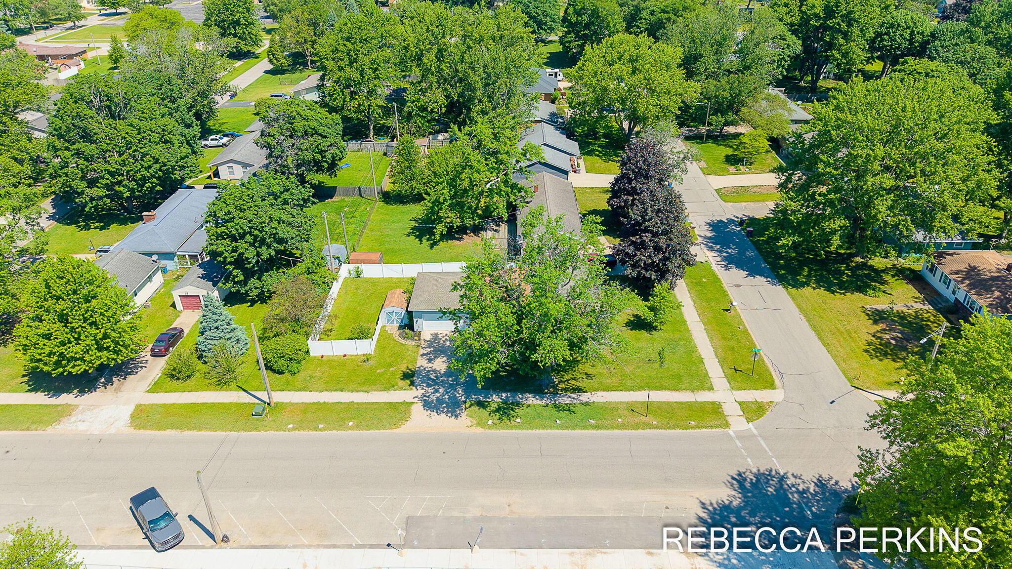 286 Dartmouth Avenue Holland MI 49423