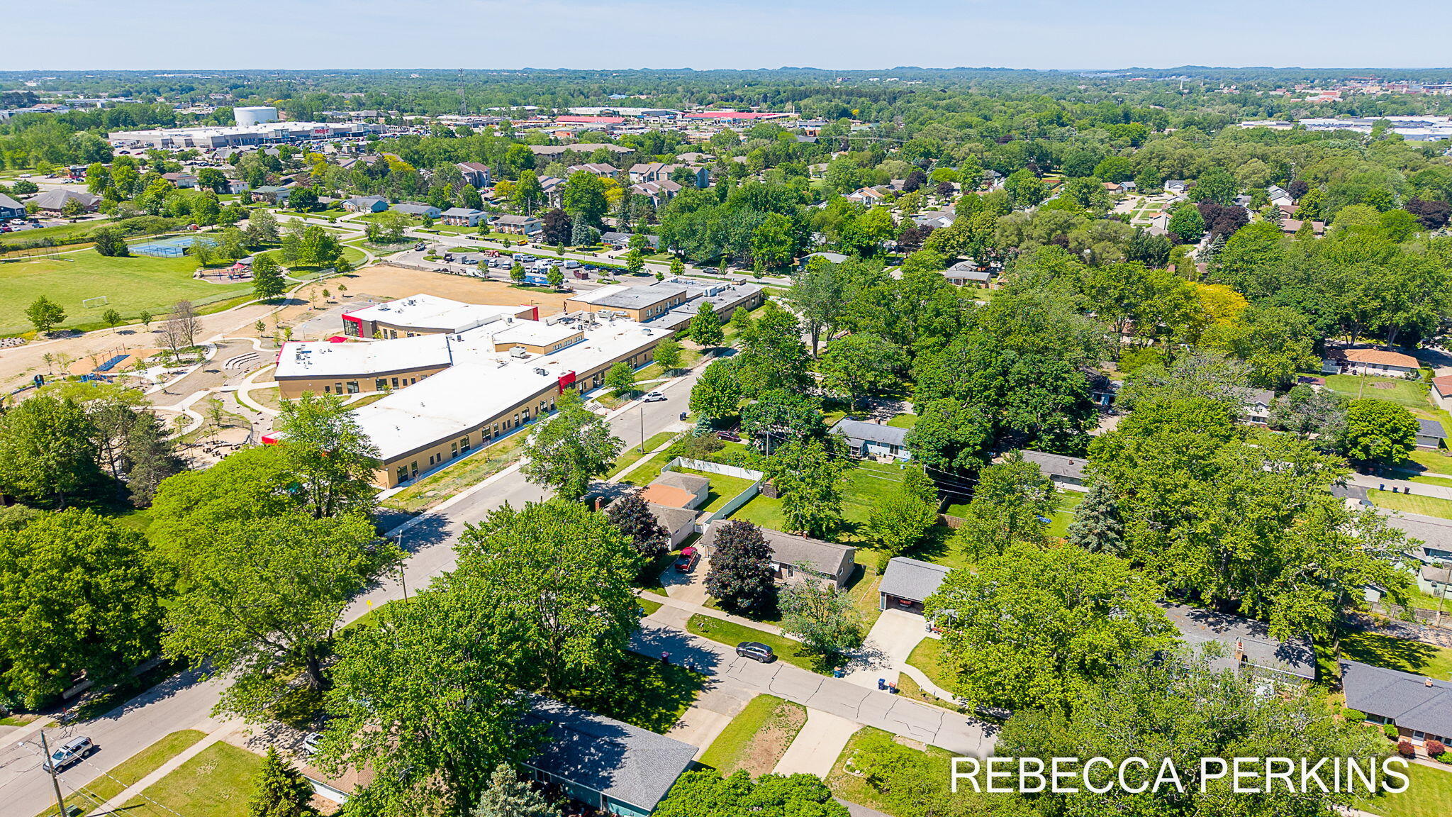 286 Dartmouth Avenue Holland MI 49423