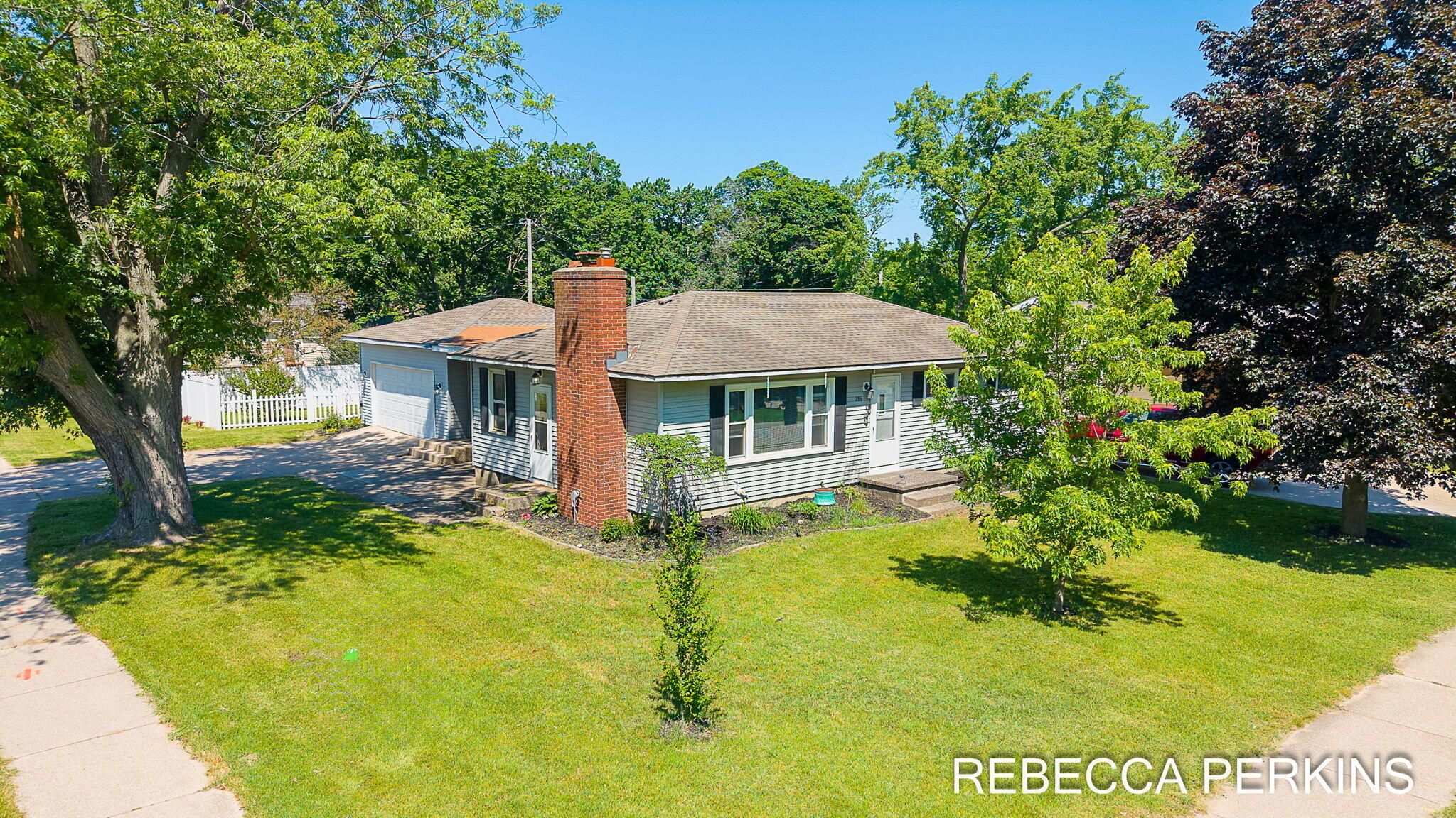 286 Dartmouth Avenue Holland MI 49423