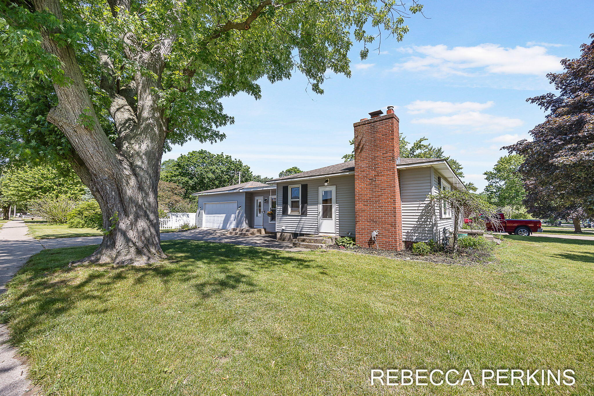 286 Dartmouth Avenue Holland MI 49423