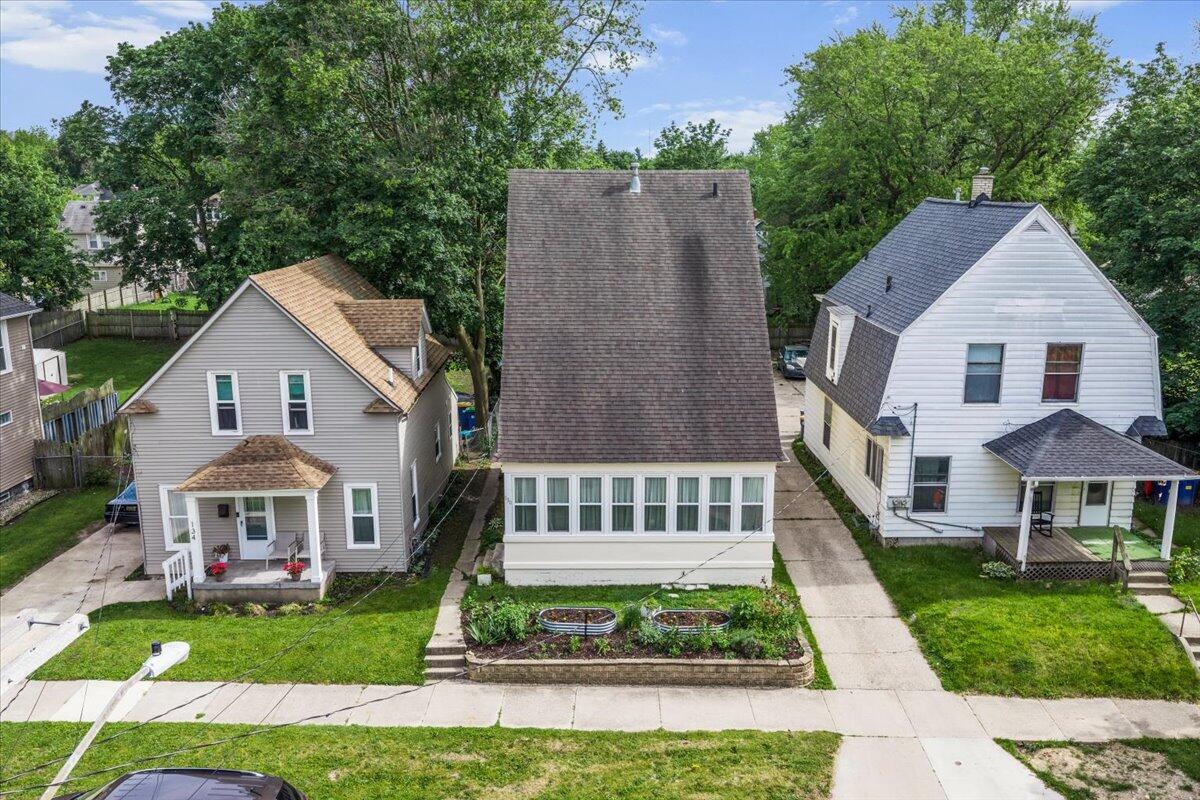 130 Palmer Street NE Grand Rapids MI 49505