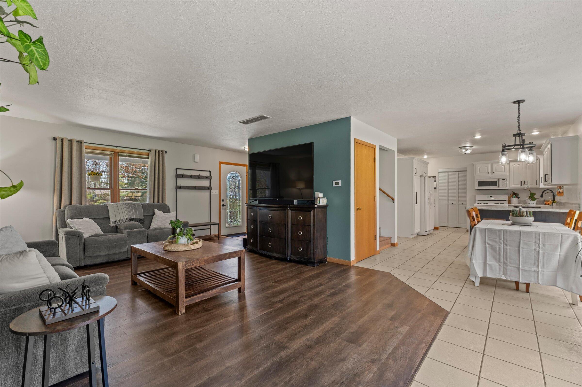 68600 Christiana Lake Road Edwardsburg MI 49112