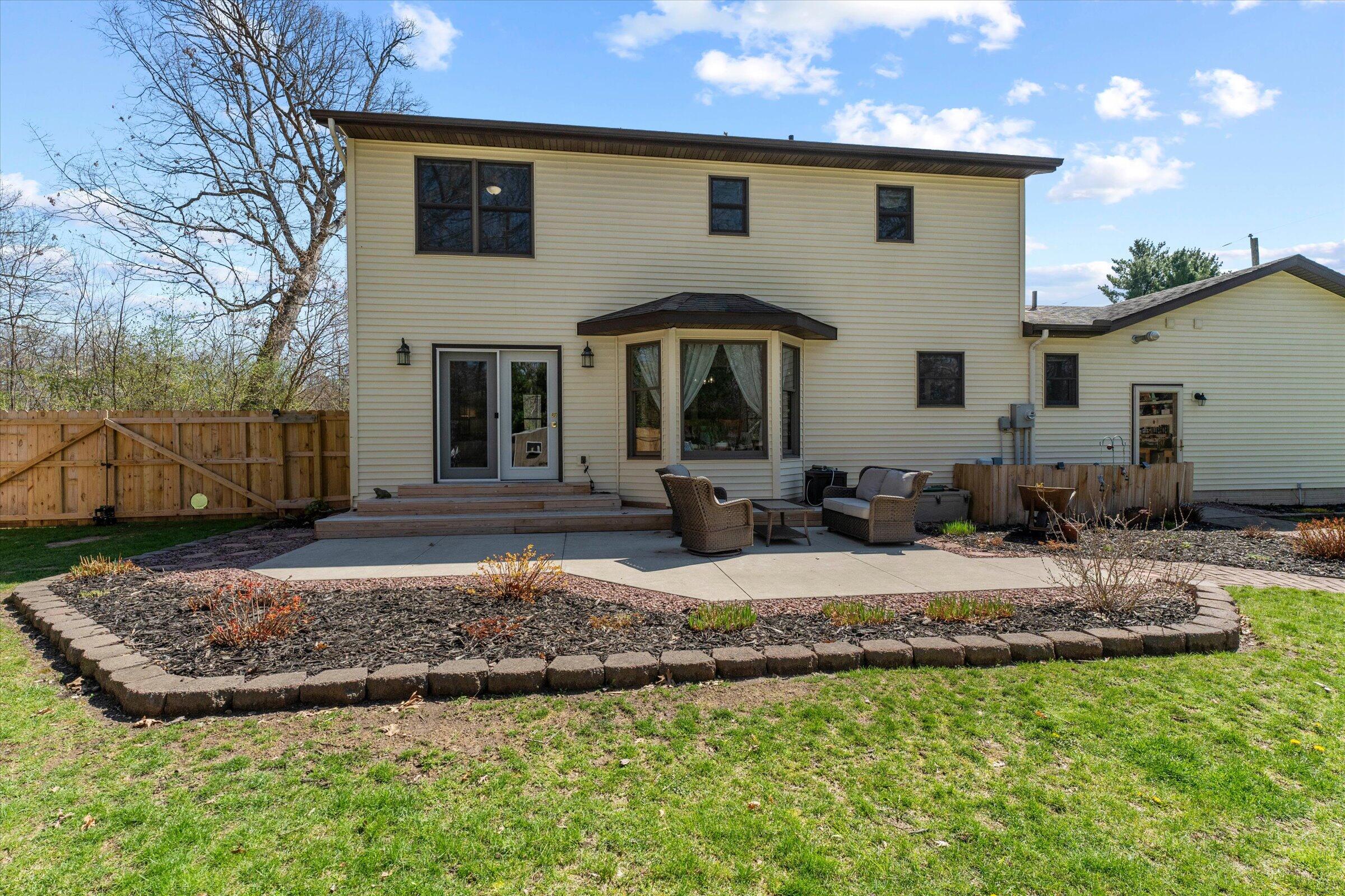 68600 Christiana Lake Road Edwardsburg MI 49112