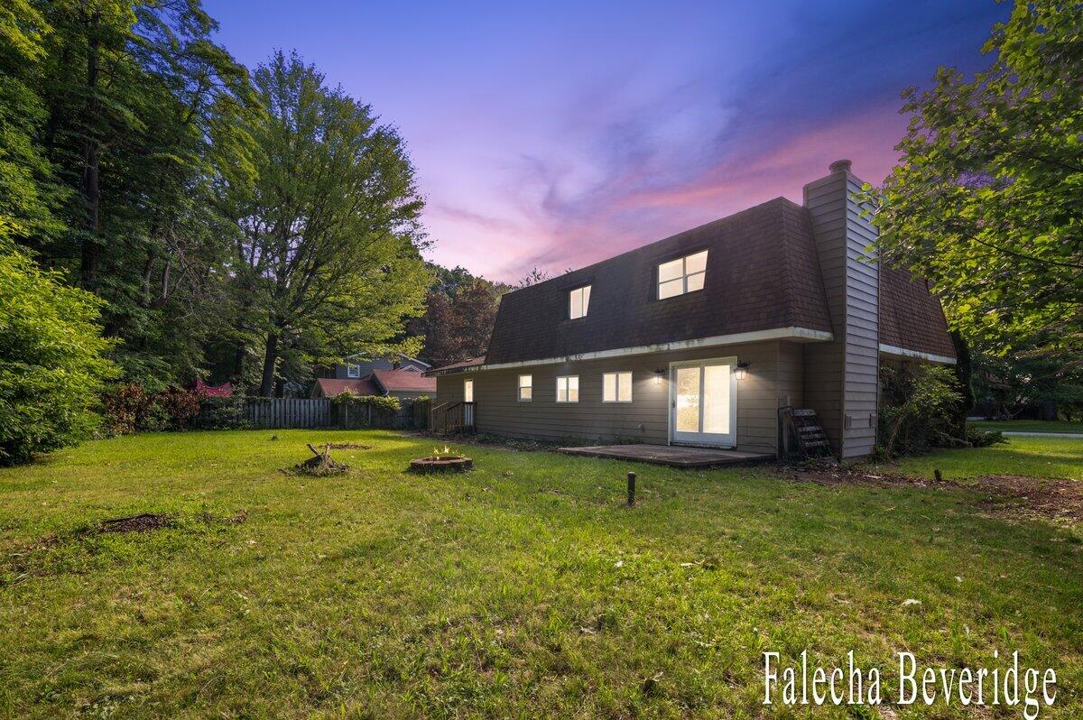 6989 Hiawatha Drive Coloma MI 49038