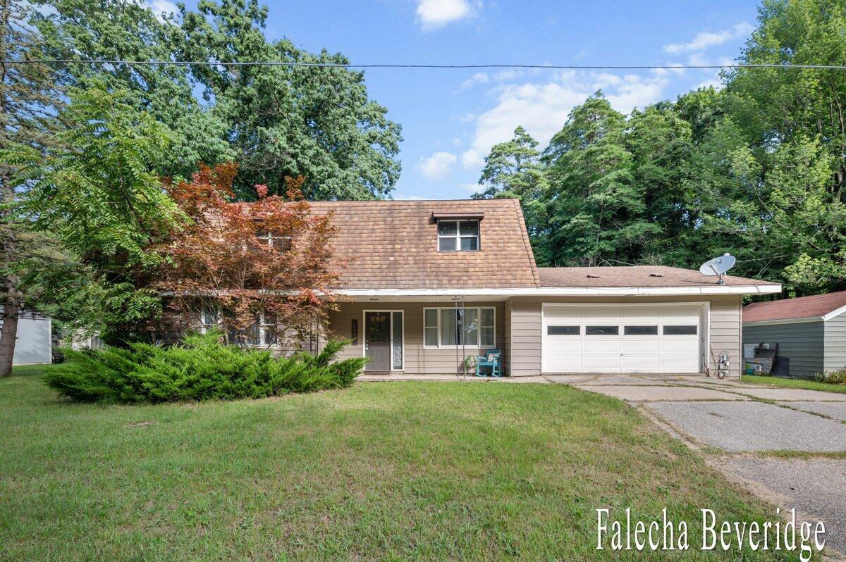 6989 Hiawatha Drive Coloma MI 49038
