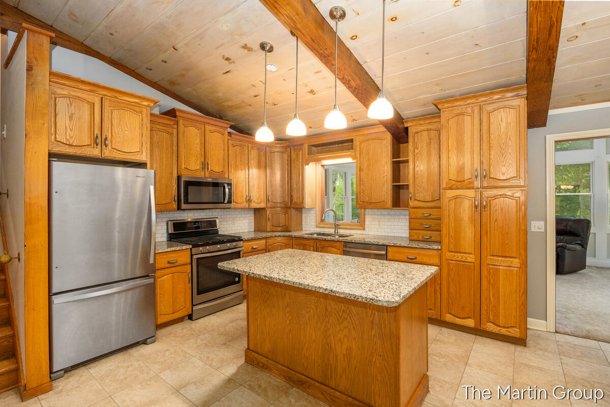 6610 Riga Avenue NE Rockford MI 49341
