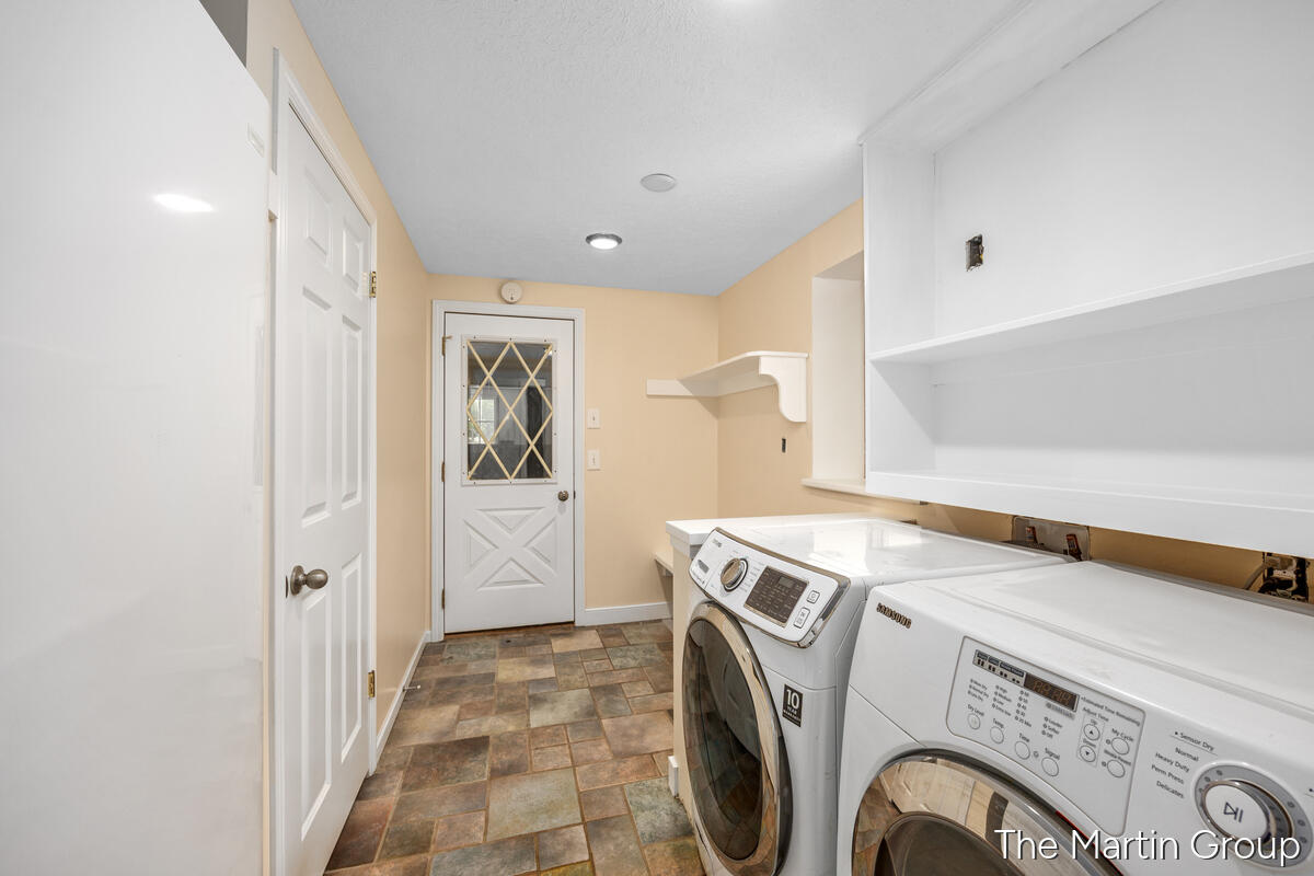 6610 Riga Avenue NE Rockford MI 49341