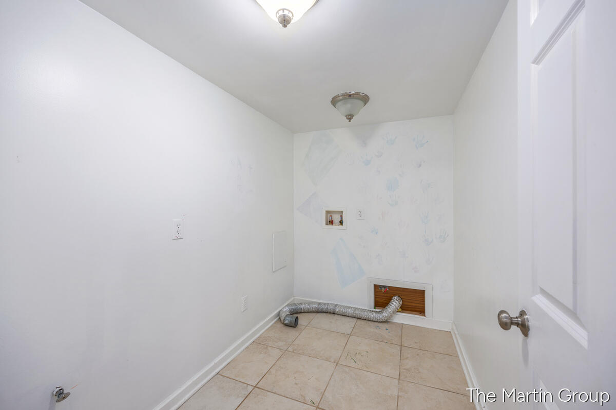 6610 Riga Avenue NE Rockford MI 49341