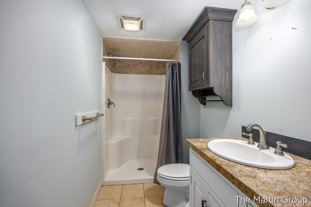6610 Riga Avenue NE Rockford MI 49341