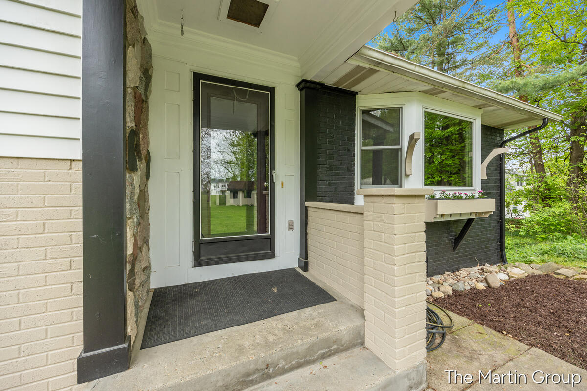 6610 Riga Avenue NE Rockford MI 49341